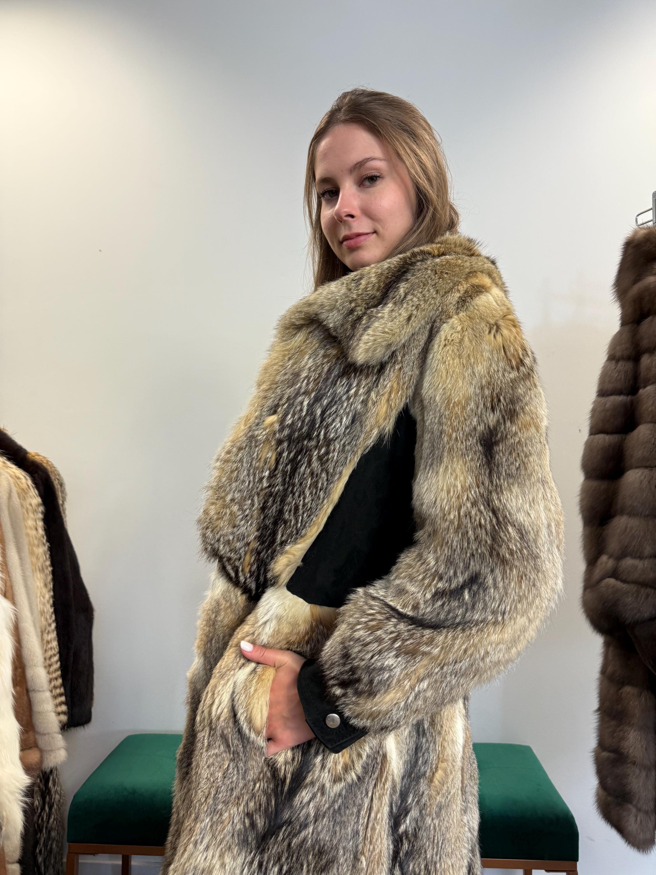 Coyote Fur Coat, Small Size, Real Fur Coat, Women's Fur Coat, Real Coyote Fur, Coyote Coat, Vintage Fur Coat, Women's Vintage Coat, Coyote