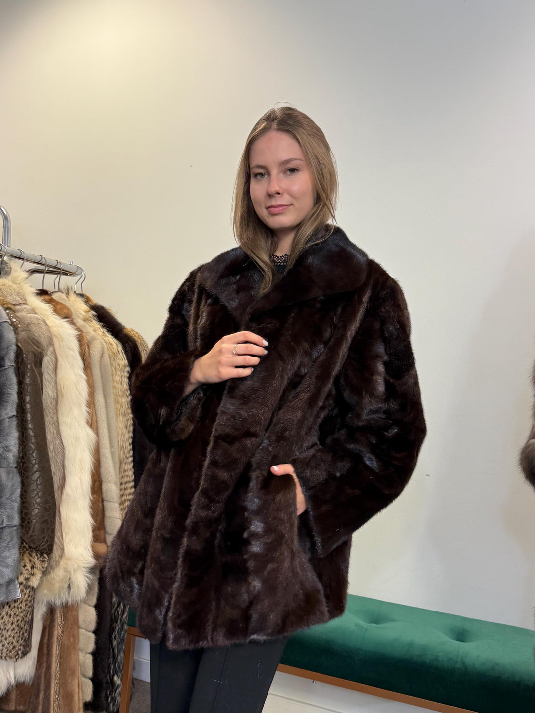 Swiss Mink Fur Jacket, Short Mink Fur Jacket, XXL Size, Brown Mink Fur, Real Fur Jacket, Mink Jacket, Vintage Fur Jacket, Thick Mink Jacket