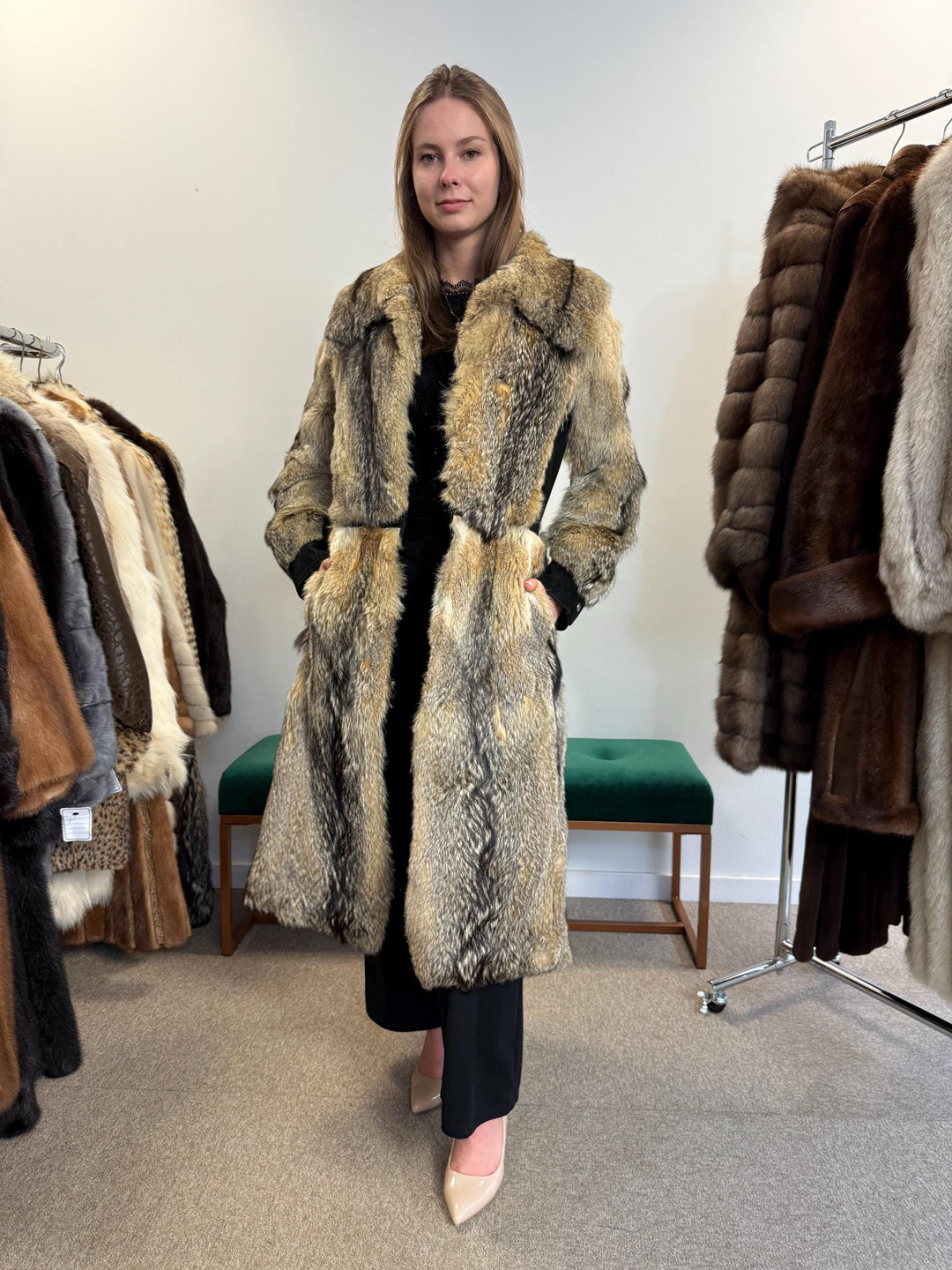 Coyote Fur Coat, Small Size, Real Fur Coat, Women's Fur Coat, Real Coyote Fur, Coyote Coat, Vintage Fur Coat, Women's Vintage Coat, Coyote