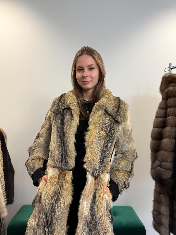 Coyote Fur Coat, Small Size, Real Fur Coat, Women's Fur Coat, Real Coyote Fur, Coyote Coat, Vintage Fur Coat, Women's Vintage Coat, Coyote
