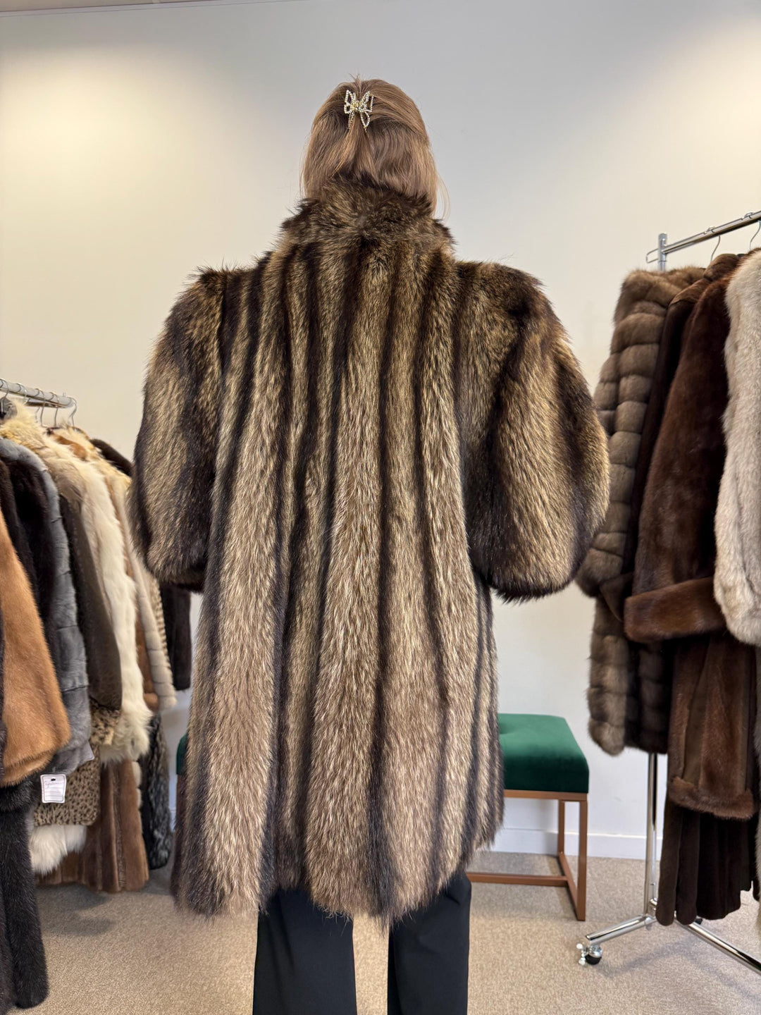 Fluffy Raccoon Fur Coat, L/XL Size, Real Fur Coat, Raccoon Coat, Silver Raccoon Fur, Vintage Fur Coat, Thick Raccoon Coat, Women's Fur Coat