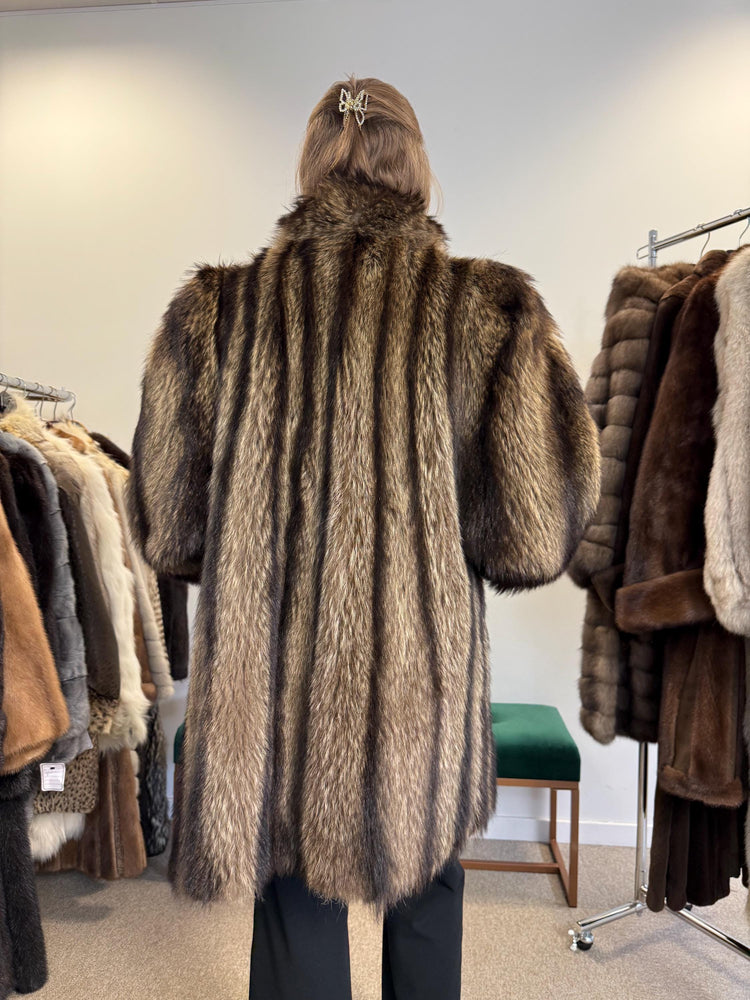Fluffy Raccoon Fur Coat, L/XL Size, Real Fur Coat, Raccoon Coat, Silver Raccoon Fur, Vintage Fur Coat, Thick Raccoon Coat, Women's Fur Coat