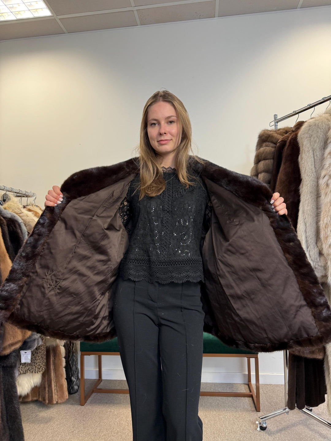Swiss Mink Fur Jacket, Short Mink Fur Jacket, XXL Size, Brown Mink Fur, Real Fur Jacket, Mink Jacket, Vintage Fur Jacket, Thick Mink Jacket