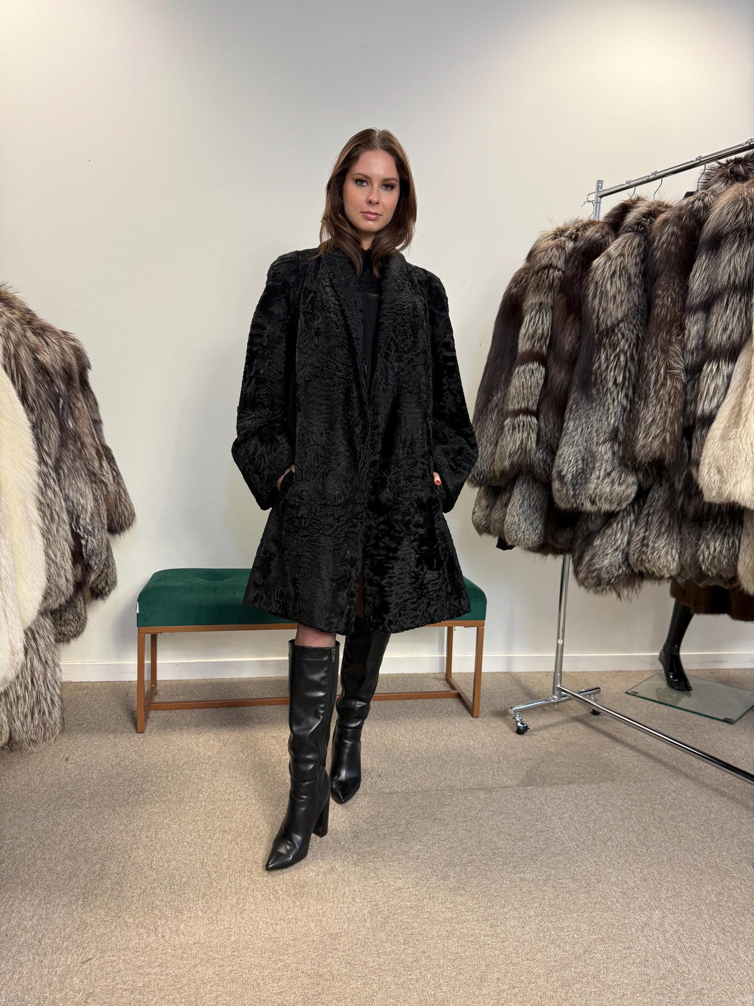 Black Astrakhan Fur Coat, XL Size, Women's Fur Coat, Swakara Astrakhan Fur Coat, Real Astrakhan Fur, Real Fur Coat, Vintage Fur Coat, Fur