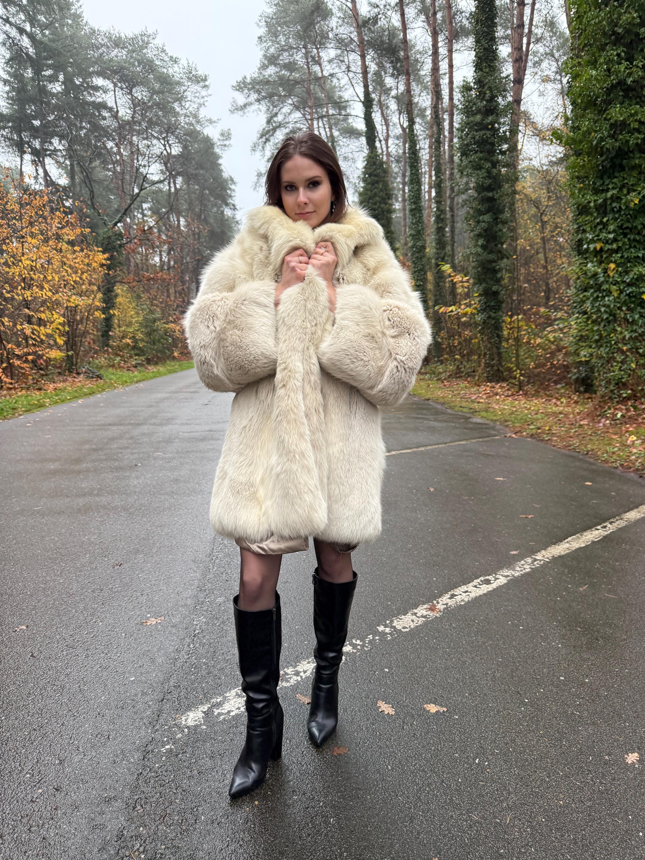 Arctic Fox Fur Coat, Large Size, Real White Fox Fur, Soft Fur Coat, Fox Fur Coat, Real Polar Fox Fur, Real Fur Coat, Fluffy Fox Fur Coat