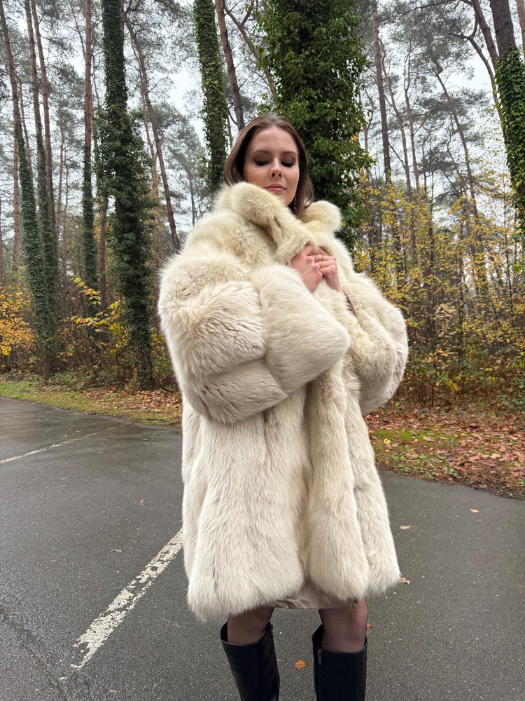 Arctic Fox Fur Coat, Large Size, Real White Fox Fur, Soft Fur Coat, Fox Fur Coat, Real Polar Fox Fur, Real Fur Coat, Fluffy Fox Fur Coat