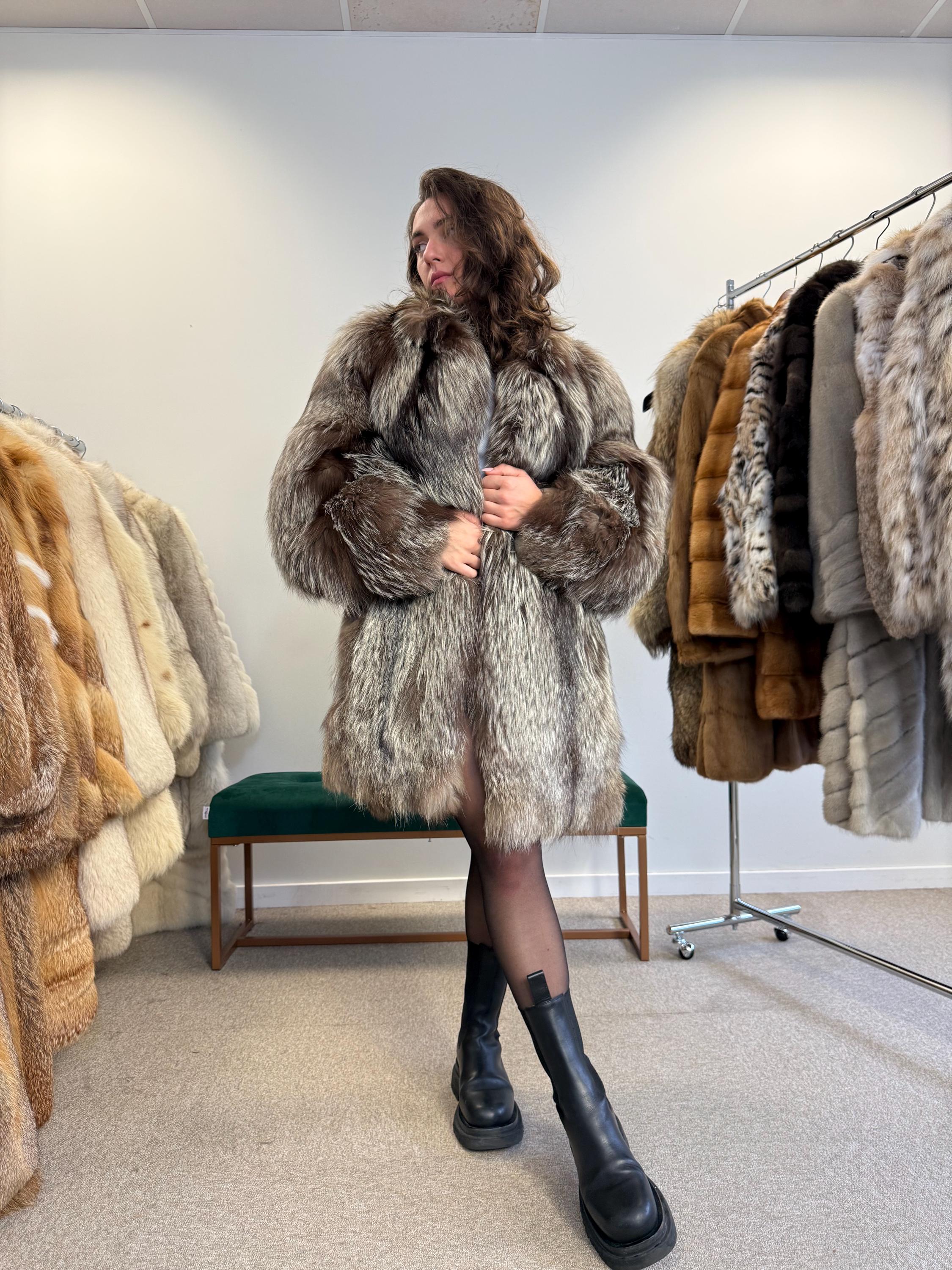 Silver Fox Fur Coat, Large Size, Soft Fox Fur Coat, Fluffy Fur Coat, Vintage Fur Coat, Real Fox Fur Coat, Women's Fox Fur Coat, Fox Fur Coat