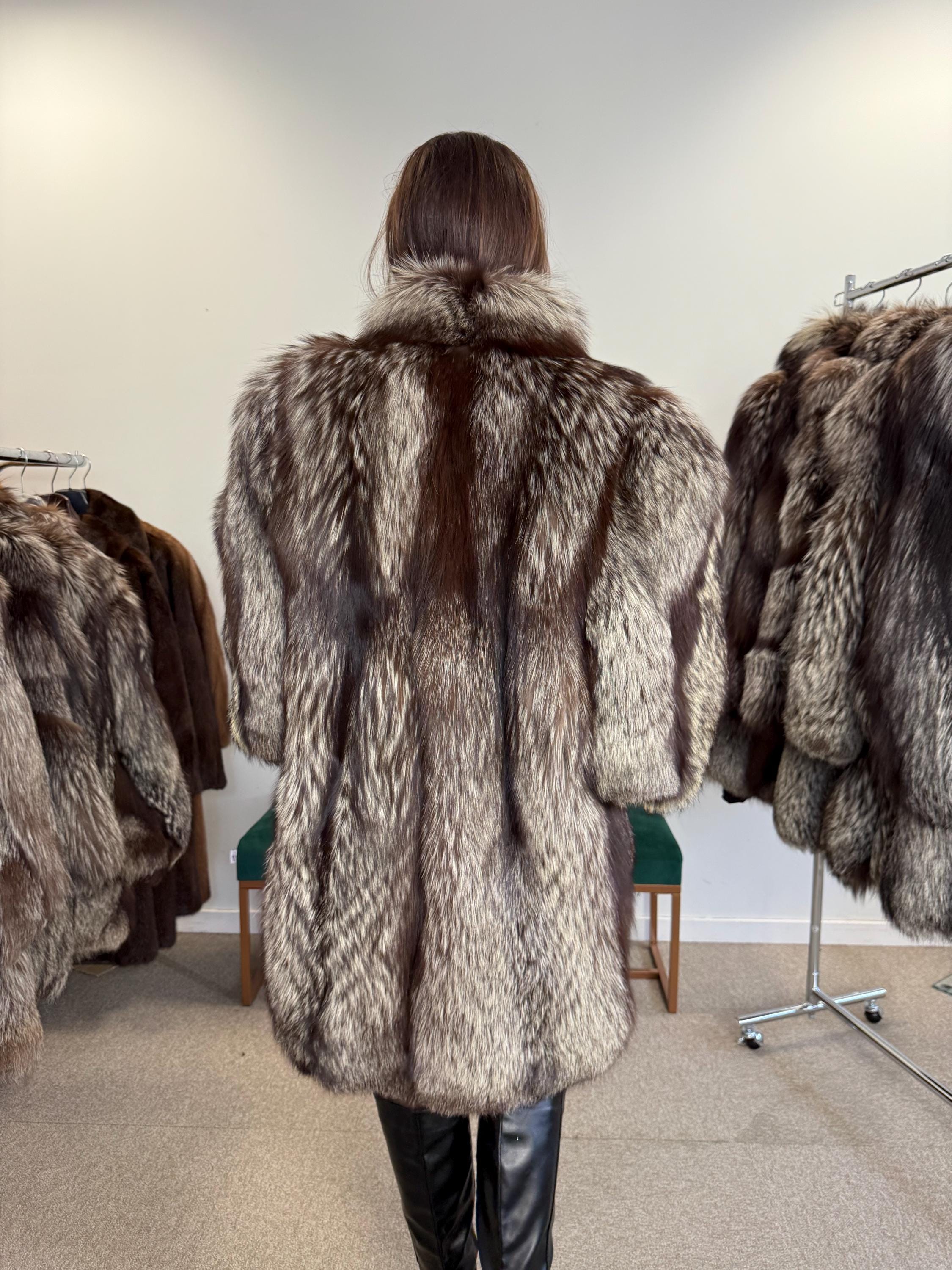 Fluffy Silver Fox Coat, Large Size, Real Fur Coat, Vintage Fox Fur, Silver Fox Fur Coat, Womens Fur Coat, Real Fox, Nordic Fox, Elegant Coat