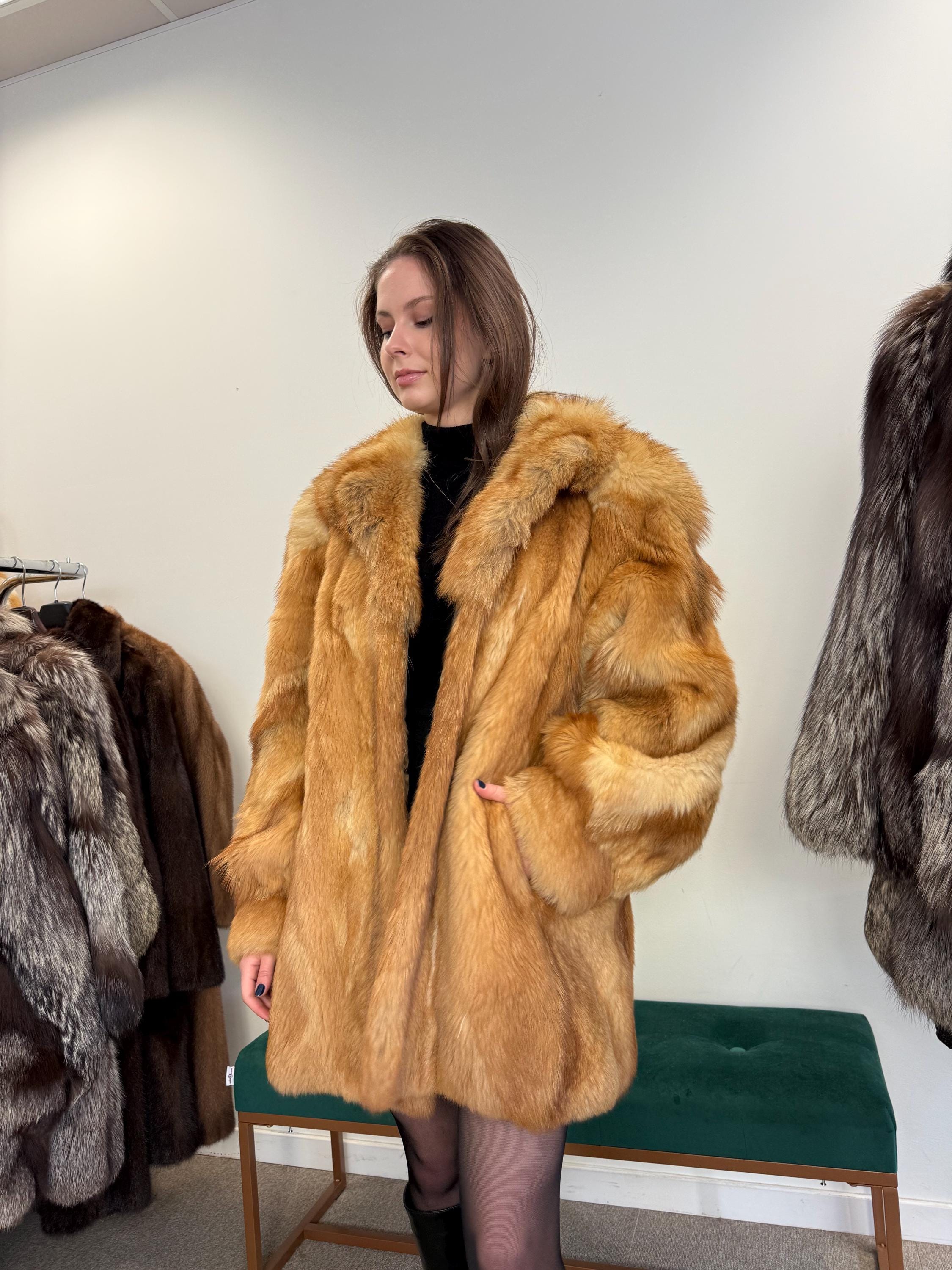 Golden Coyote Fur Coat, L/XL Size, Women's Fur Coat, Real Coyote Fur Coat, Coyote Coat Women, Vintage Fur Coat, Coyote Fur Coat, Real Fur