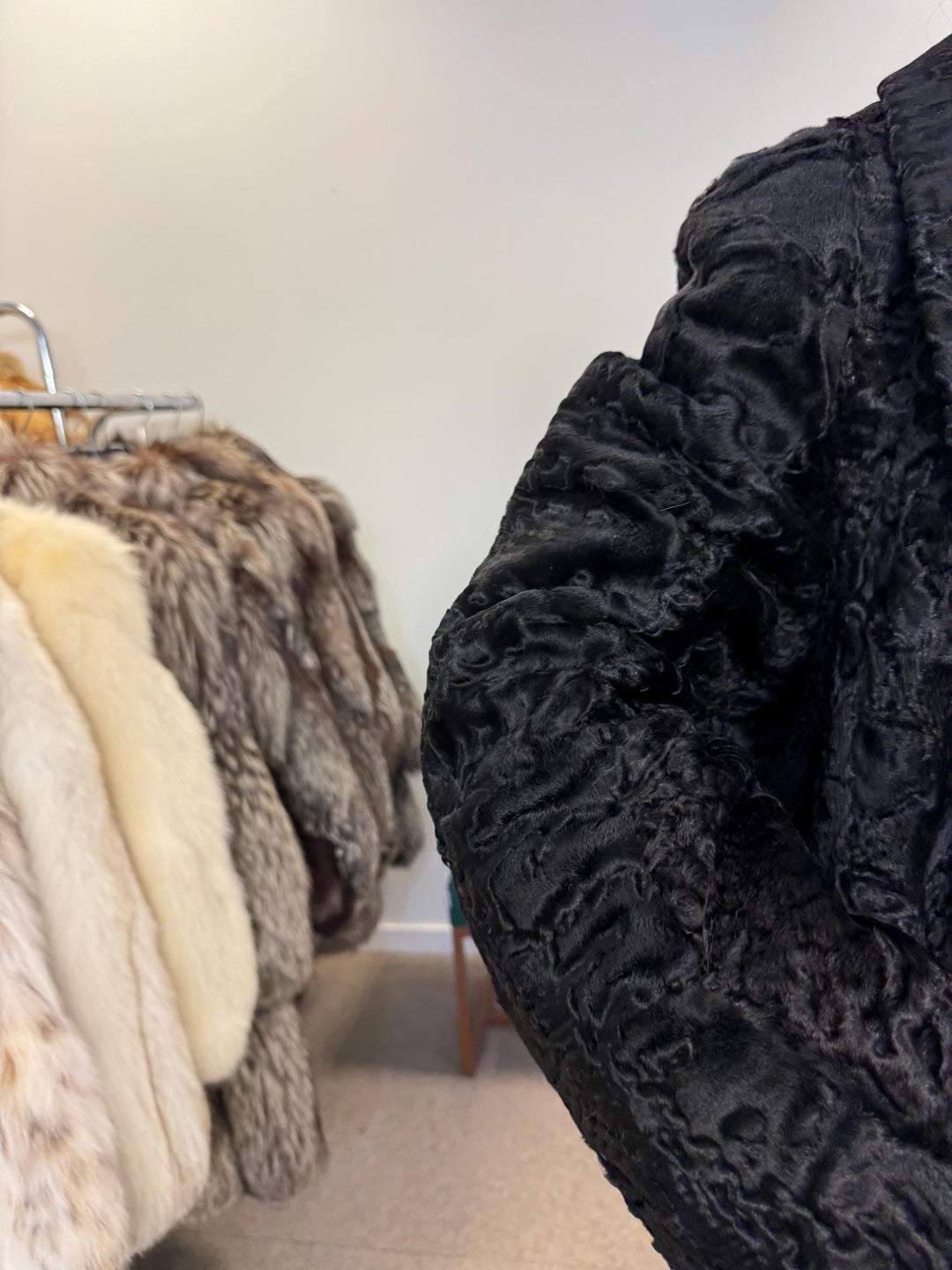 Black Astrakhan Fur Coat, XL Size, Women's Fur Coat, Swakara Astrakhan Fur Coat, Real Astrakhan Fur, Real Fur Coat, Vintage Fur Coat, Fur