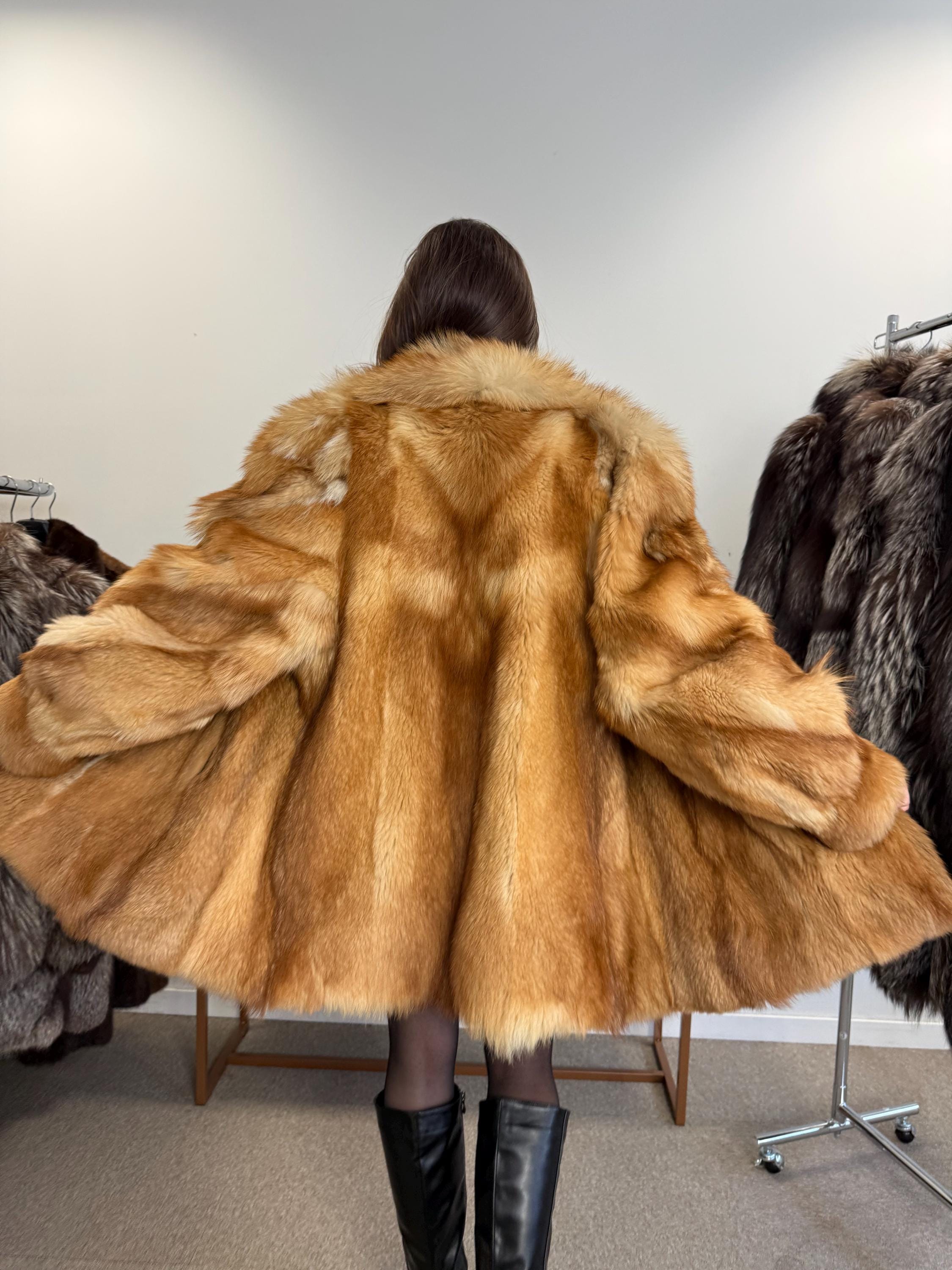 Golden Coyote Fur Coat, L/XL Size, Women's Fur Coat, Real Coyote Fur Coat, Coyote Coat Women, Vintage Fur Coat, Coyote Fur Coat, Real Fur
