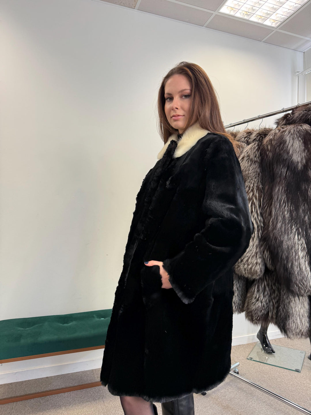 Sheared Rabbit Fur Coat, Mink Fur Collar, Medium Size, Black Rabbit Fur Coat, Thick Fur Coat, Soft Fur Coat, Vintage Fur Coat, Women's Coat