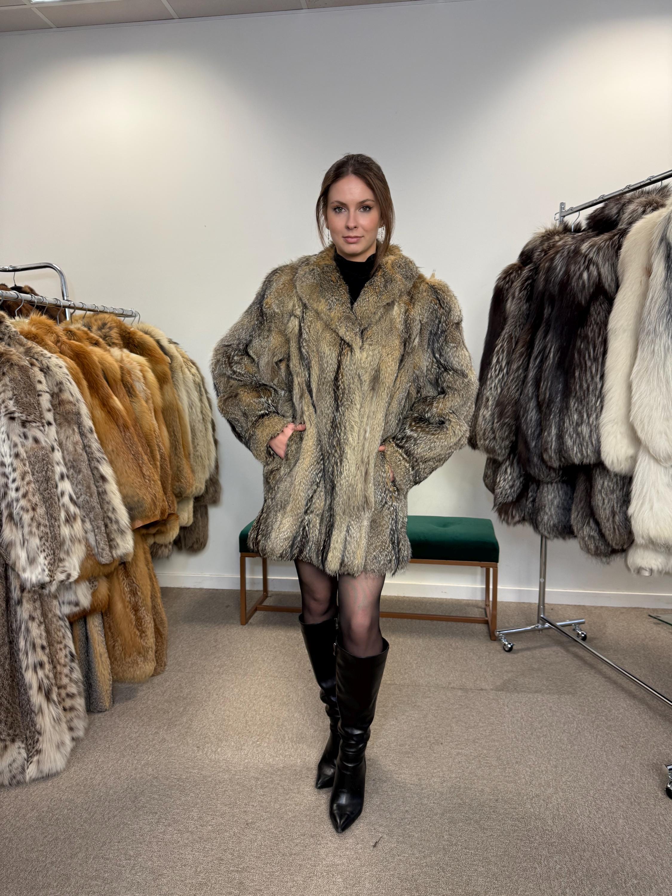 Large Coyote Coat, Fur Coat, Women's Fur Coat, Real Fur Coat, Real Coyote Fur Coat, Coyote Coat Women, Vintage Fur Coat, Coyote Fur Coat
