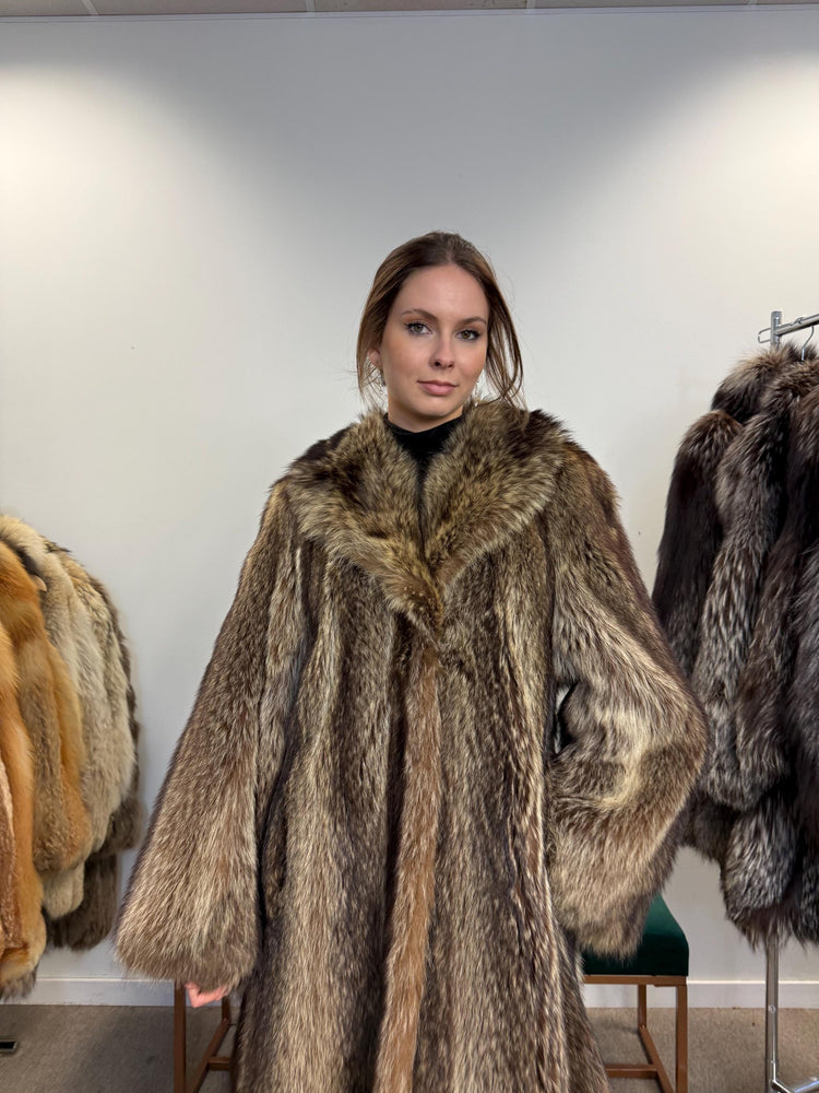 Fluffy Raccoon Fur Coat, XL Size, Silver Brown, Real Raccoon Fur, High-Quality Fur, Soft & Warm Fur Coat, Rare Find Coat, Vintage Fur Coat