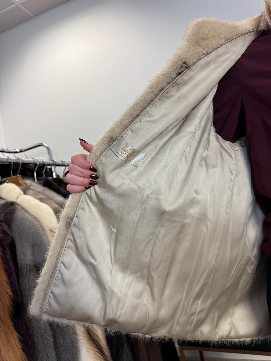 White Saga Mink Jacket, Medium Size, White Mink Fur, Real Fur Jacket, Mink Coat Women, Thick Mink Coat, Saga Mink, Vintage Fur Jacket, Mink