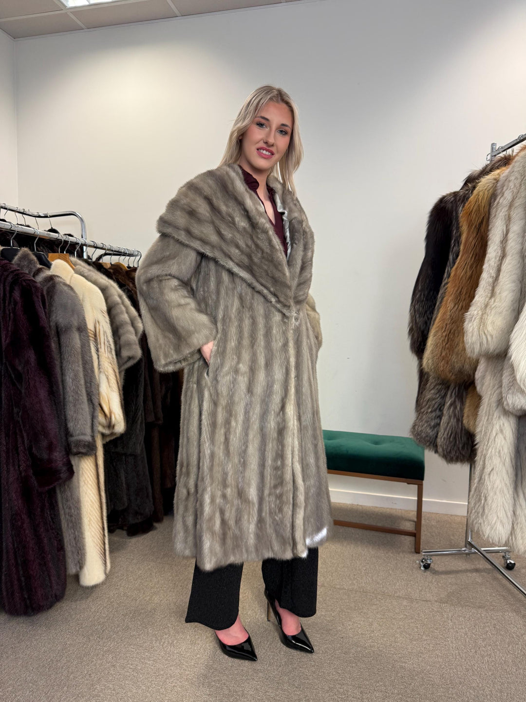 Grey Mink Fur Coat, XL Size, Luxury Fur Coat, Long Fur Coat, Real Mink Fur, Vintage Fur Coat, Women's Fur Coat, Grey Fur Coat, Fur Coat Mink