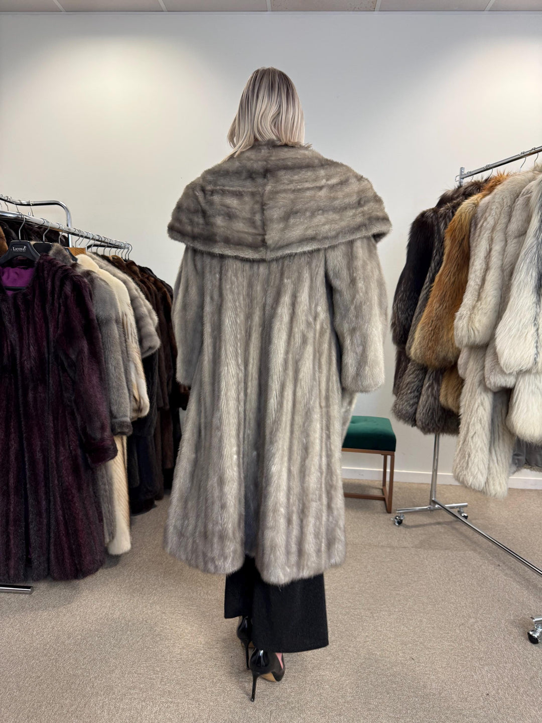 Grey Mink Fur Coat, XL Size, Luxury Fur Coat, Long Fur Coat, Real Mink Fur, Vintage Fur Coat, Women's Fur Coat, Grey Fur Coat, Fur Coat Mink