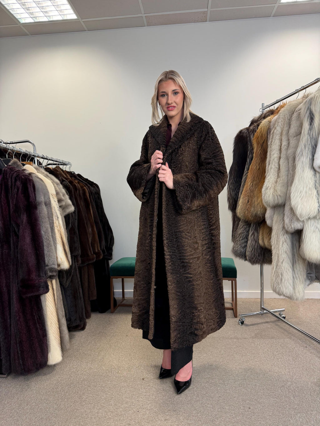 Swakara Astrakhan Fur Coat, XXL Size, Real Fur Coat, Astrakhan Fur Coat, Long Fur Coat, Vintage Fur Coat, Thick Fur Coat, Brown Fur Coat