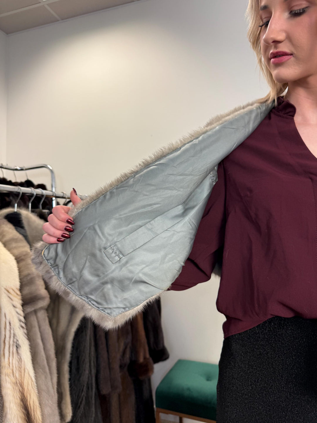 Grey Mink Fur Stole, One Size - XL, Long Elegant Stole, Soft and Luxurious, Perfect Shiny Fur, Classic Vintage Style, Real Mink Fur Stole