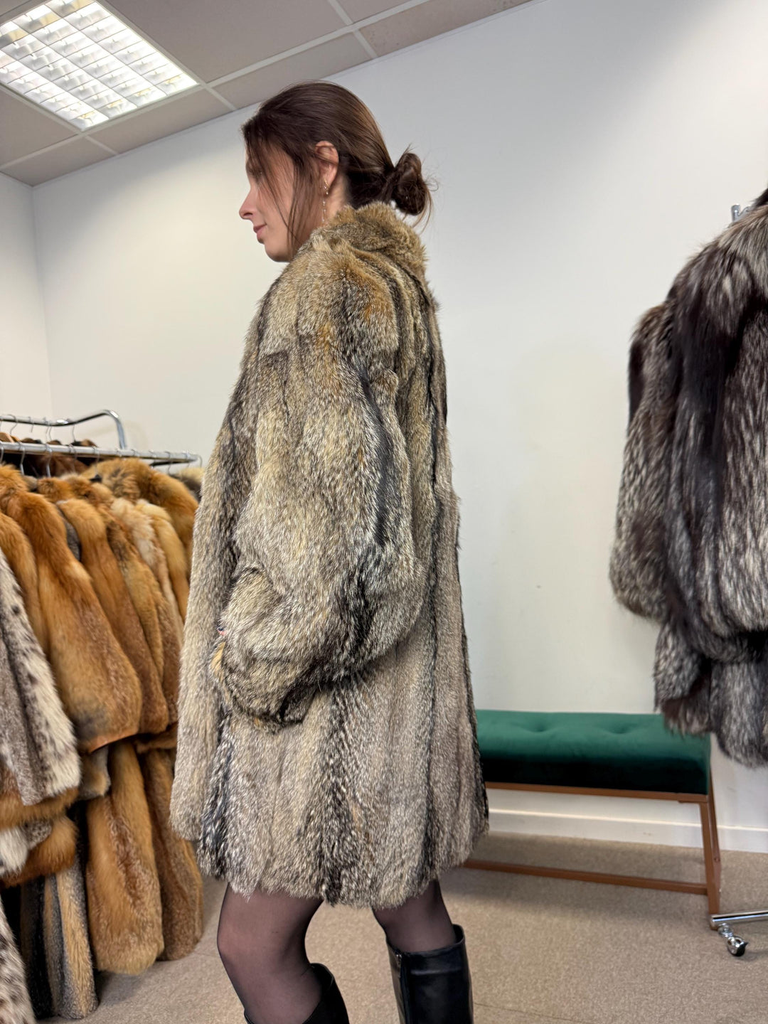 Large Coyote Coat, Fur Coat, Women's Fur Coat, Real Fur Coat, Real Coyote Fur Coat, Coyote Coat Women, Vintage Fur Coat, Coyote Fur Coat