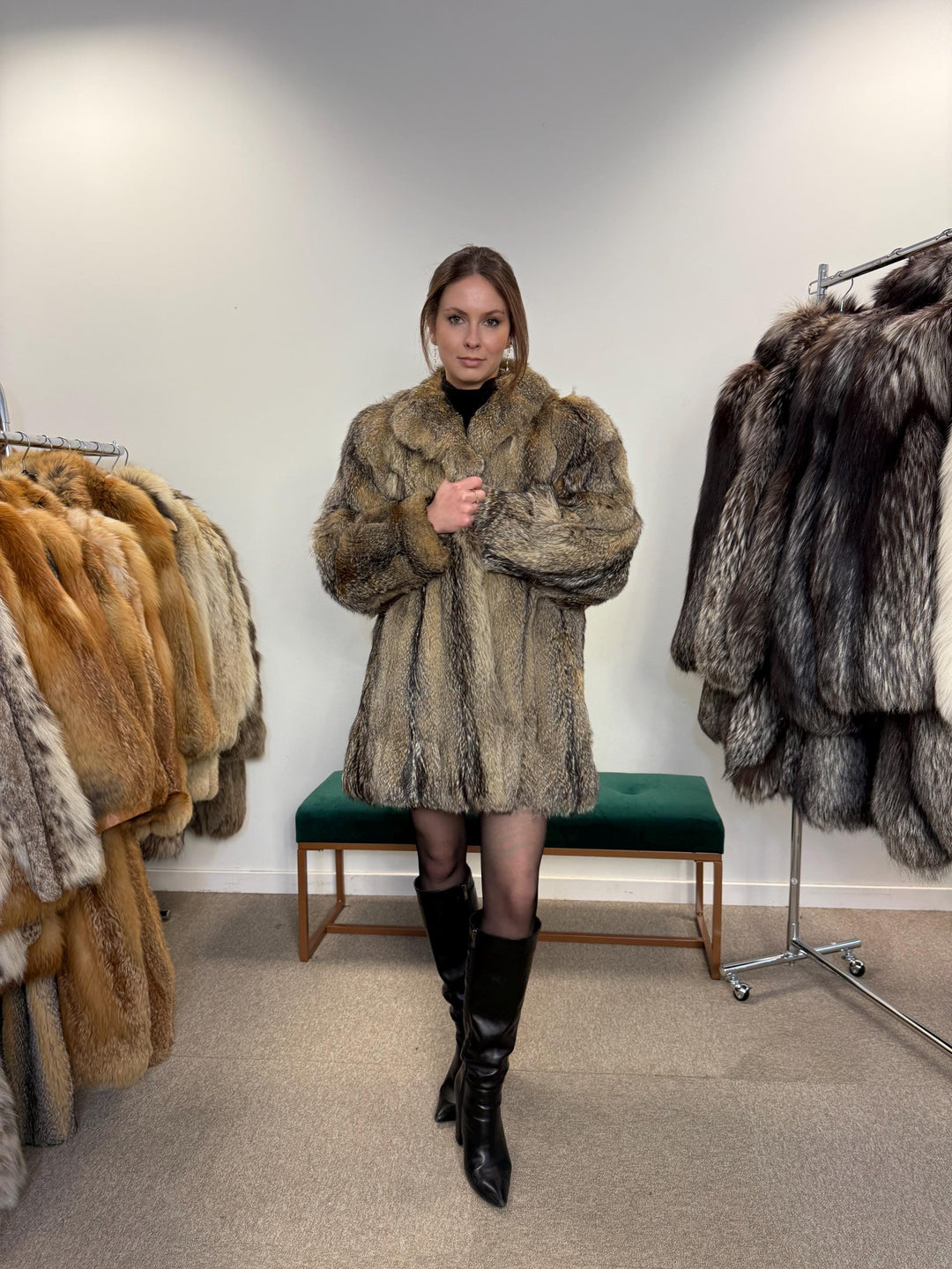 Large Coyote Coat, Fur Coat, Women's Fur Coat, Real Fur Coat, Real Coyote Fur Coat, Coyote Coat Women, Vintage Fur Coat, Coyote Fur Coat