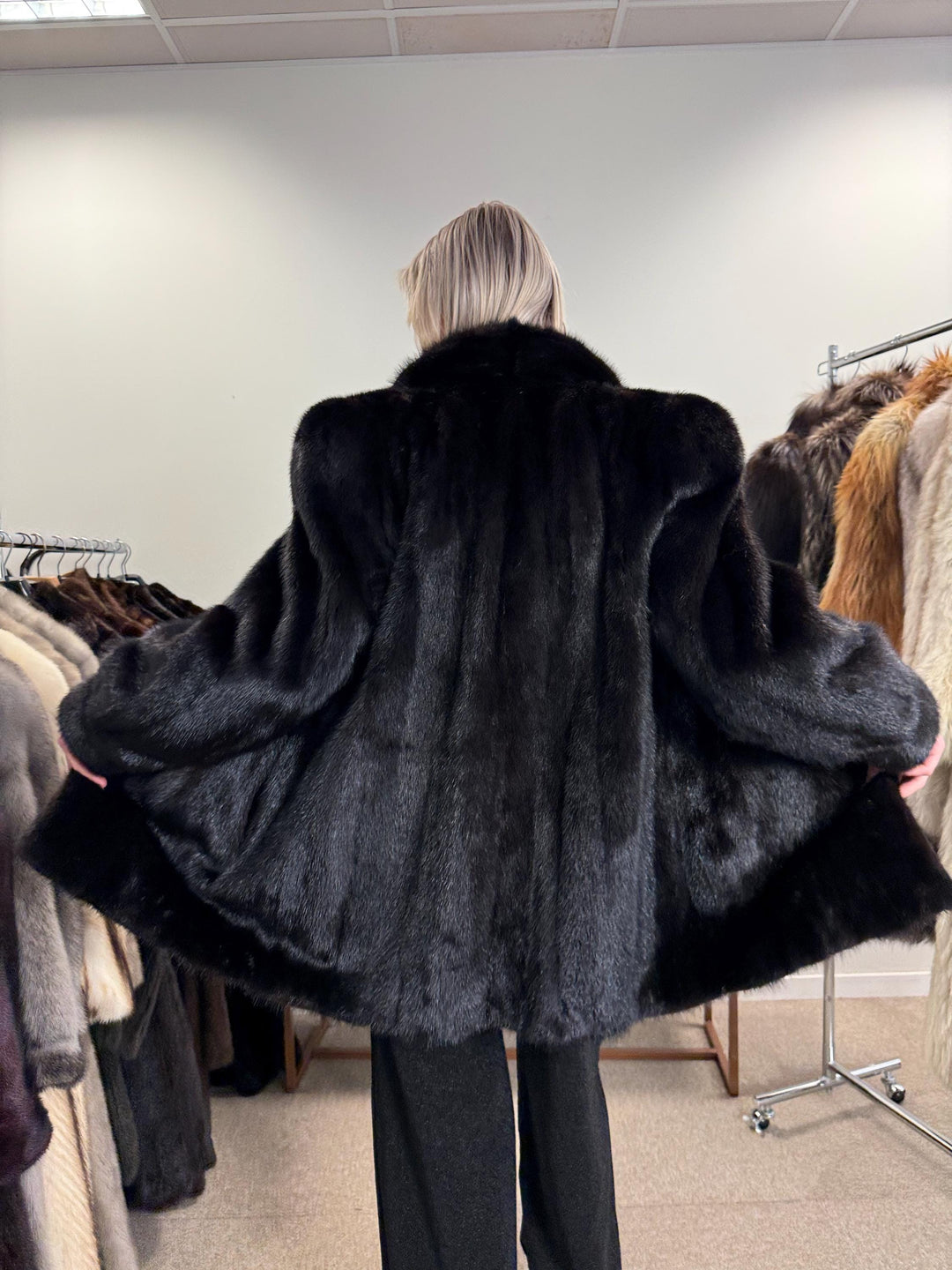 Dark Brown Mink Coat, M/L Size, Mink Coat, Real Fur Coat, Fur Coats, Mink Fur Coat, Brown Mink, Fur Coat, Fur Coat Mink, Saga Fur Mink Coat