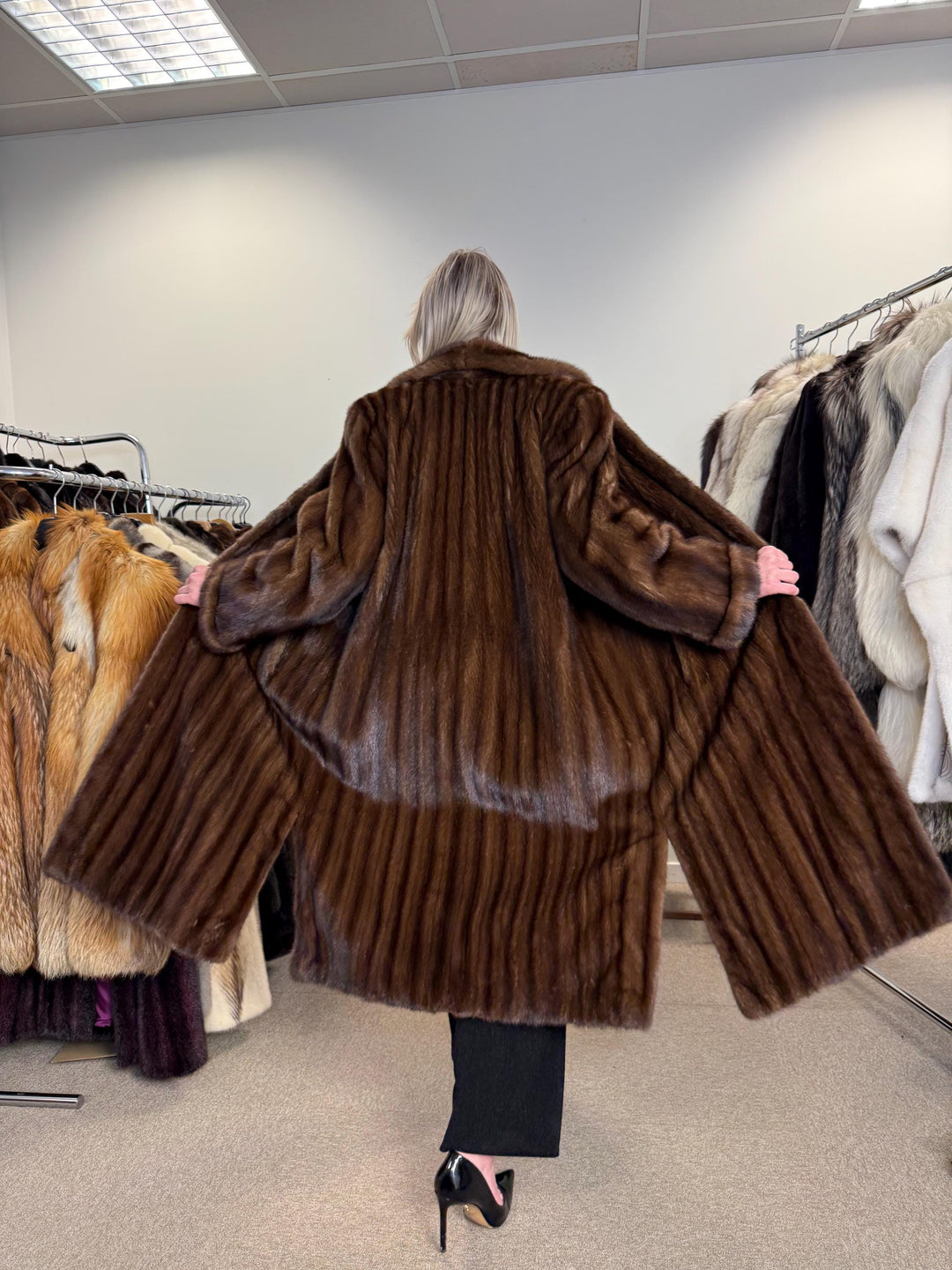 Swinger Mink Fur Coat, Large Size, Long Mink Coat, Vintage Fur Coat, Fur Coat Mink, Mink Coat Women, Luxury Fur Coat, Brown Fur Coat, Mink