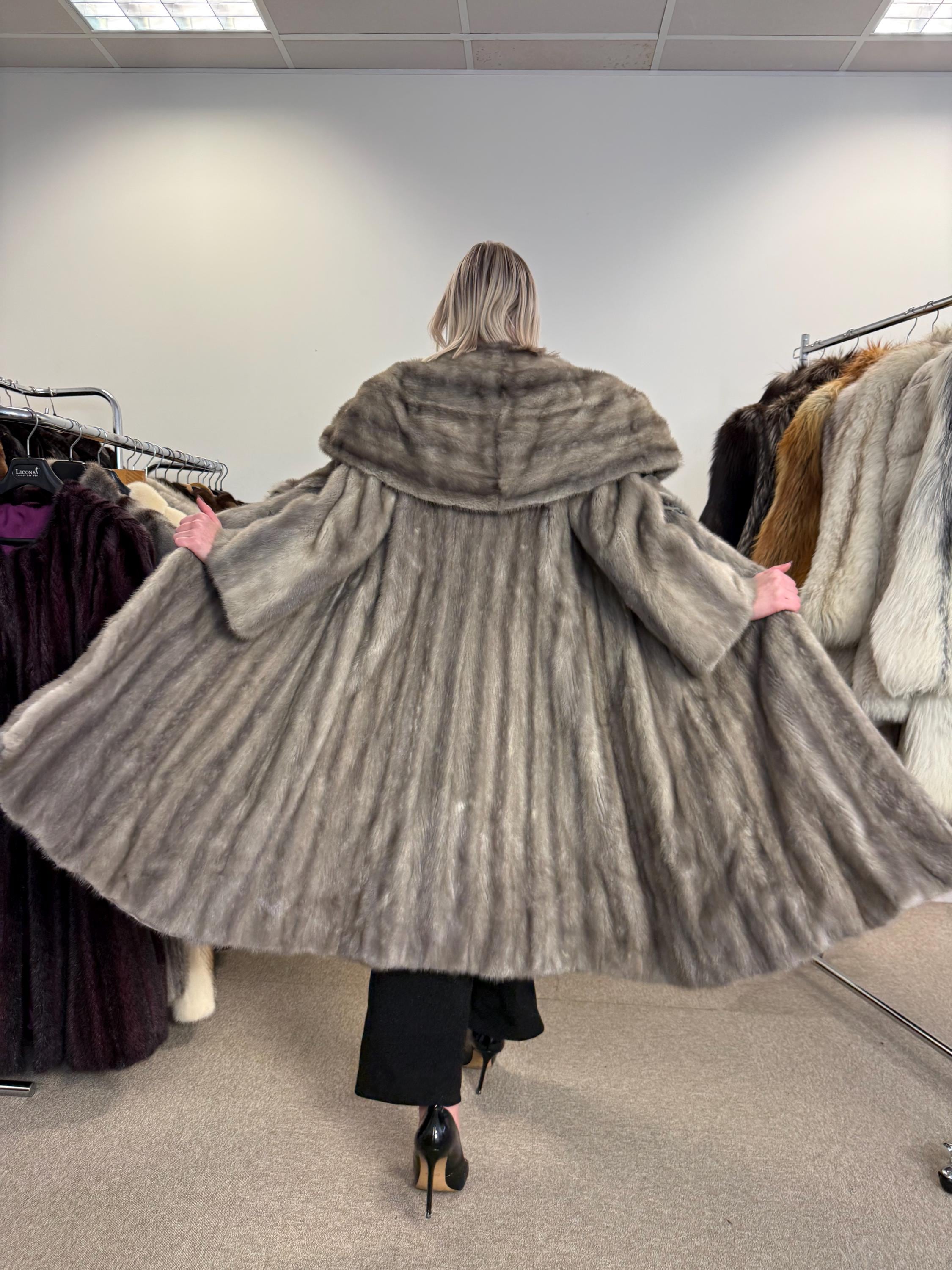 Grey Mink Fur Coat, XL Size, Luxury Fur Coat, Long Fur Coat, Real Mink Fur, Vintage Fur Coat, Women's Fur Coat, Grey Fur Coat, Fur Coat Mink