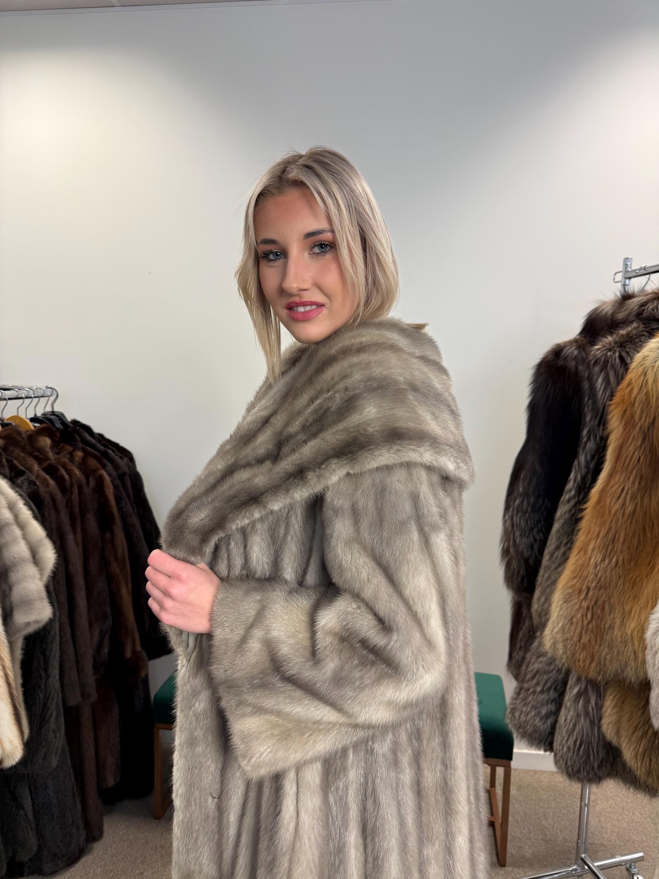 Grey Mink Fur Coat, XL Size, Luxury Fur Coat, Long Fur Coat, Real Mink Fur, Vintage Fur Coat, Women's Fur Coat, Grey Fur Coat, Fur Coat Mink