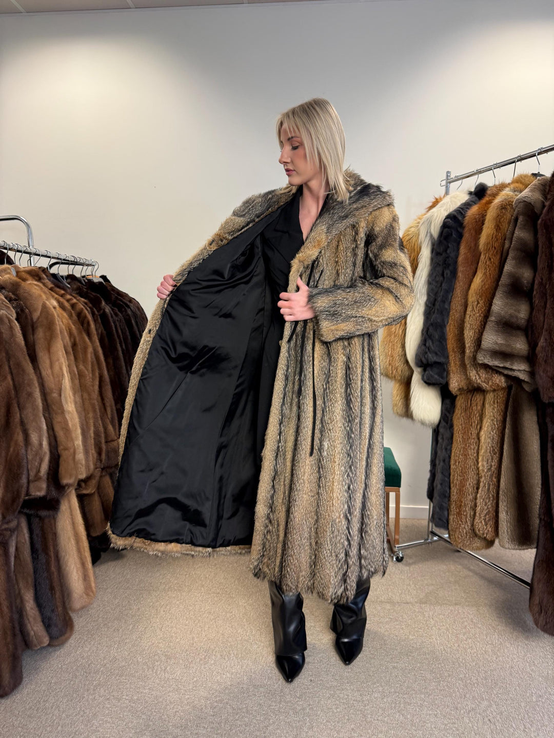 Coyote Fur Coat, Small Size, Women's Fur Coat, Real Coyote Fur Coat, Coyote Coat Women, Vintage Fur Coat, Long Coyote Coat, Real Fur Coat