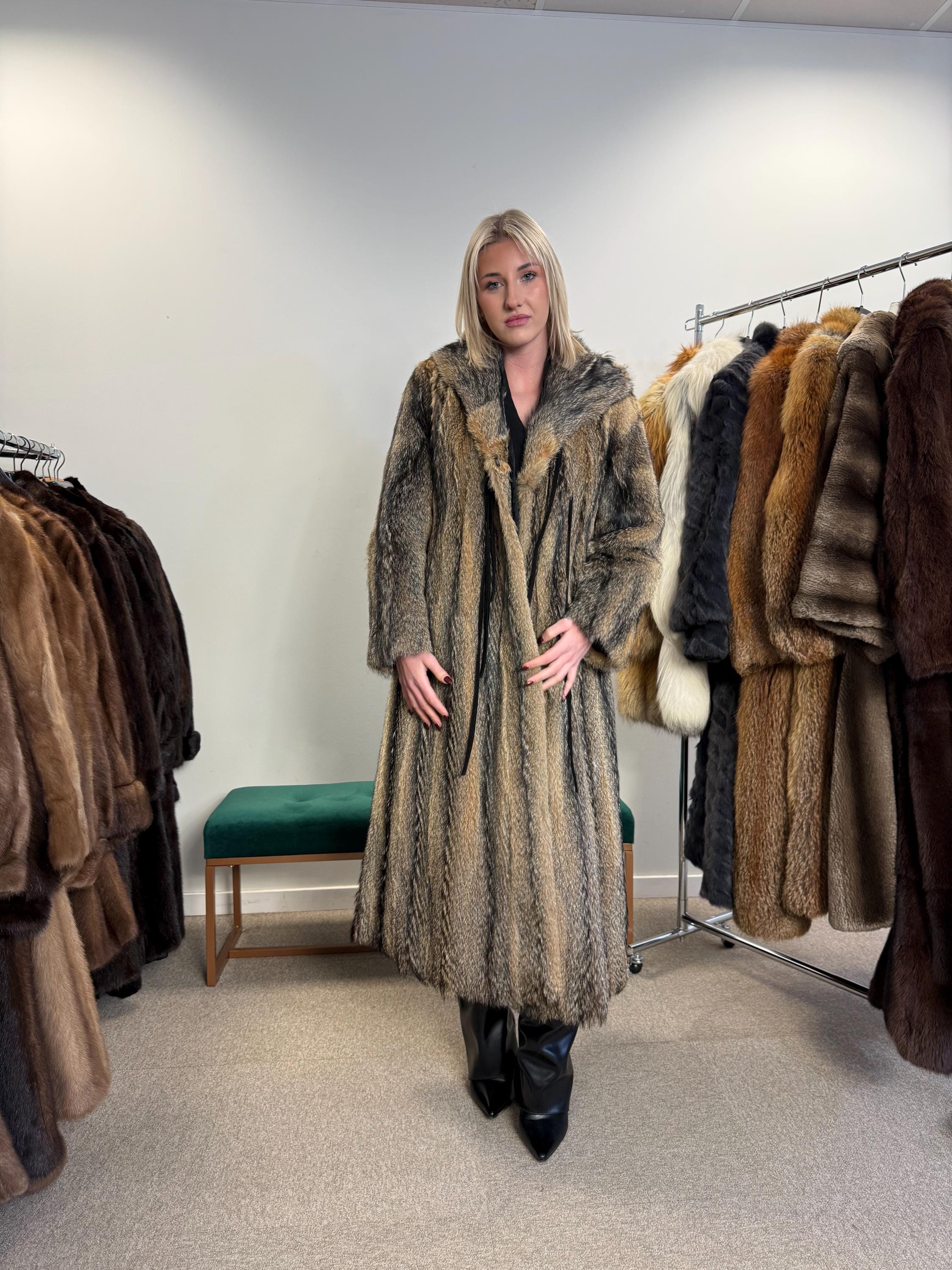 Coyote Fur Coat, Small Size, Women's Fur Coat, Real Coyote Fur Coat, Coyote Coat Women, Vintage Fur Coat, Long Coyote Coat, Real Fur Coat