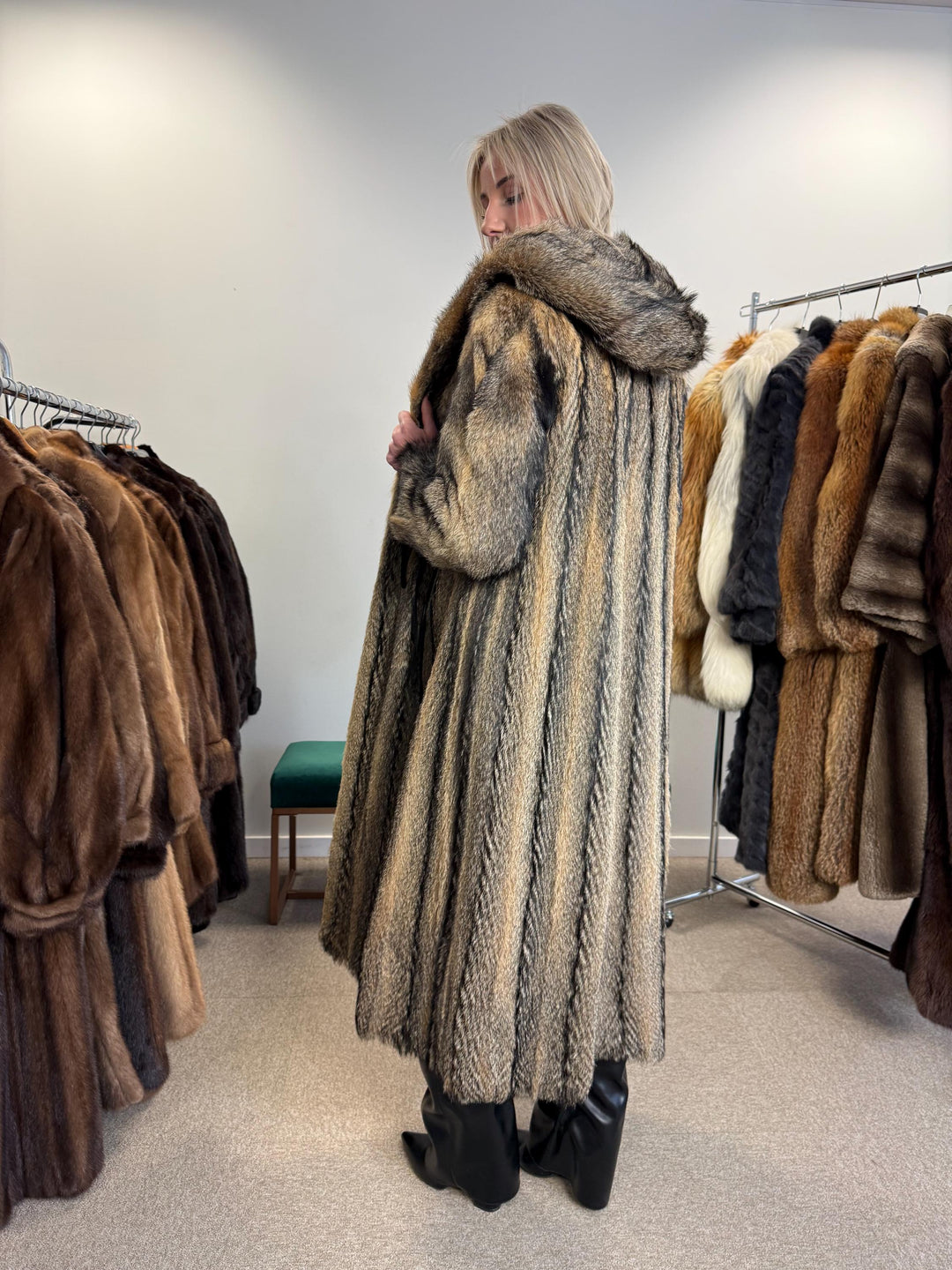 Coyote Fur Coat, Small Size, Women's Fur Coat, Real Coyote Fur Coat, Coyote Coat Women, Vintage Fur Coat, Long Coyote Coat, Real Fur Coat