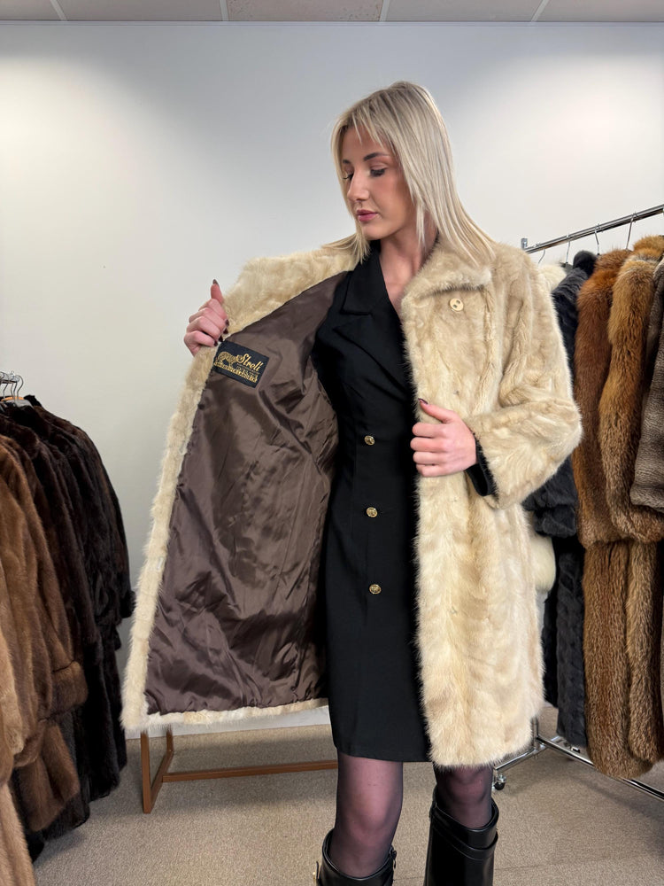 White Mink Fur Coat, M/L Size, Women's Fur Coat, Vintage Fur Coat, Real Fur Coat, Mink Coat, White Mink Fur, Mink Fur Coat, White Mink Coat