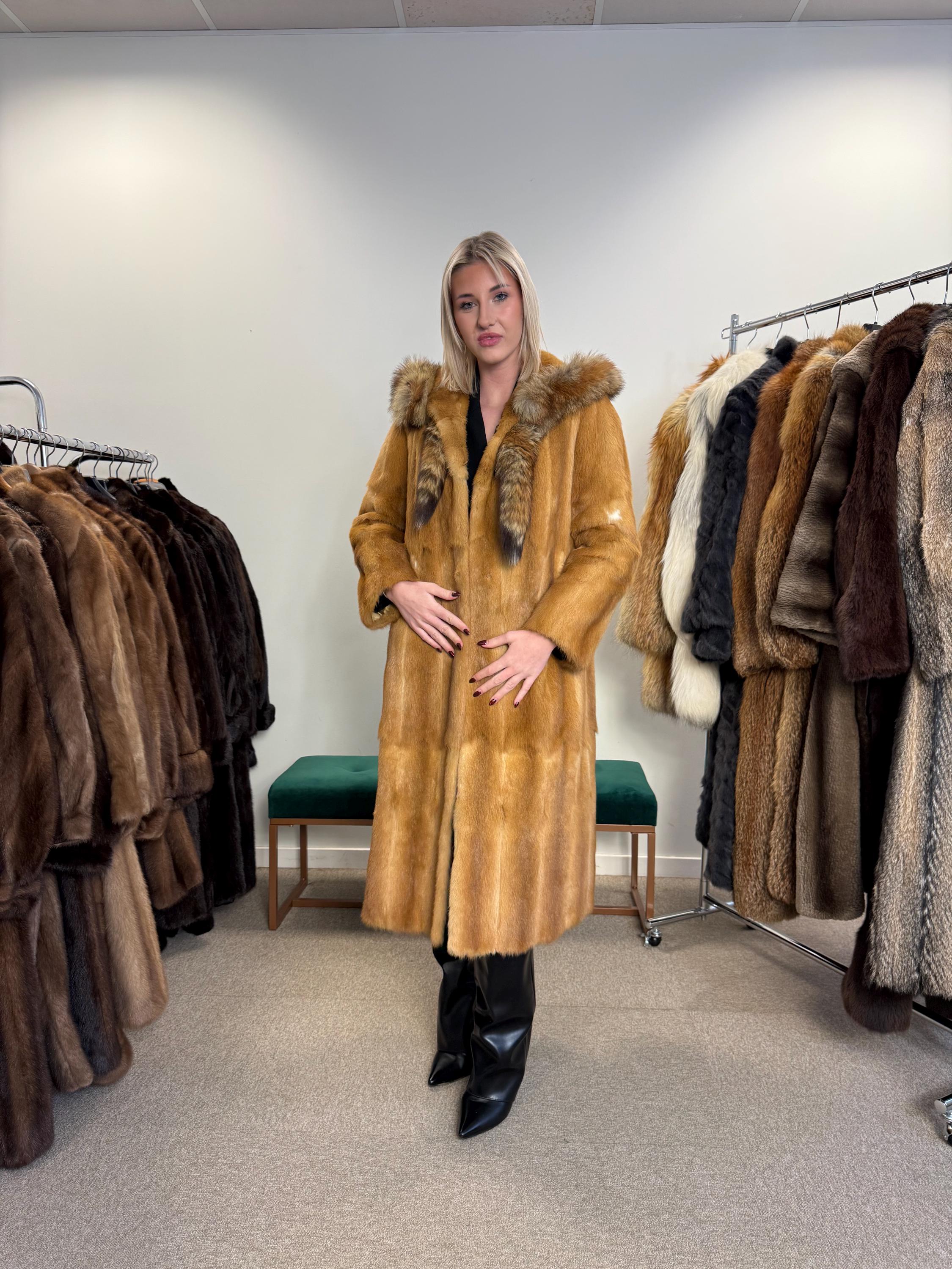 Hooded Weasel Fur Coat, Medium Size, Women's Fur Coat, Real Weasel Fur Coat, Weasel Coat Women, Vintage Fur Coat, Hooded Fur Coat, Real Fur