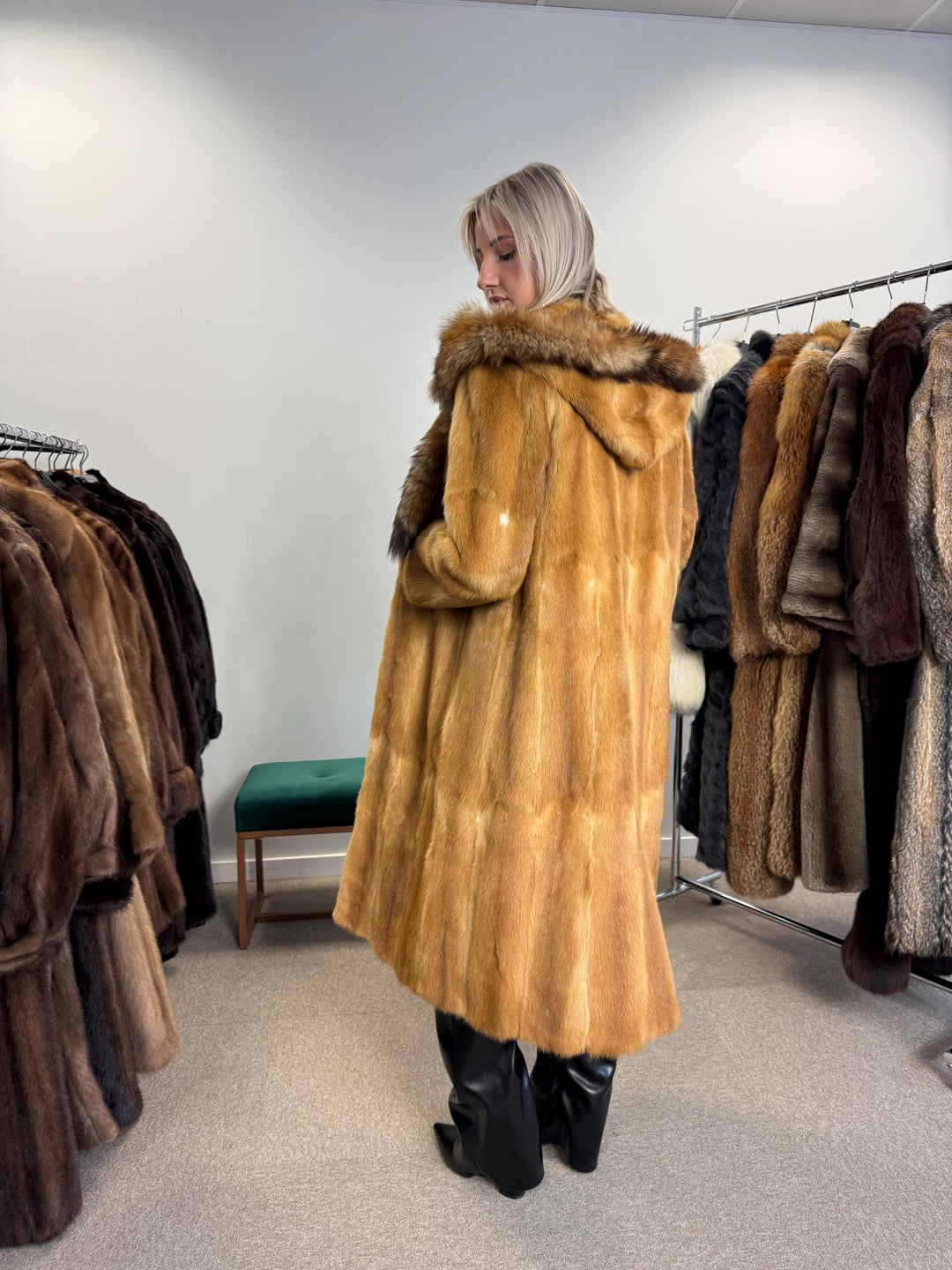 Hooded Weasel Fur Coat, Medium Size, Women's Fur Coat, Real Weasel Fur Coat, Weasel Coat Women, Vintage Fur Coat, Hooded Fur Coat, Real Fur