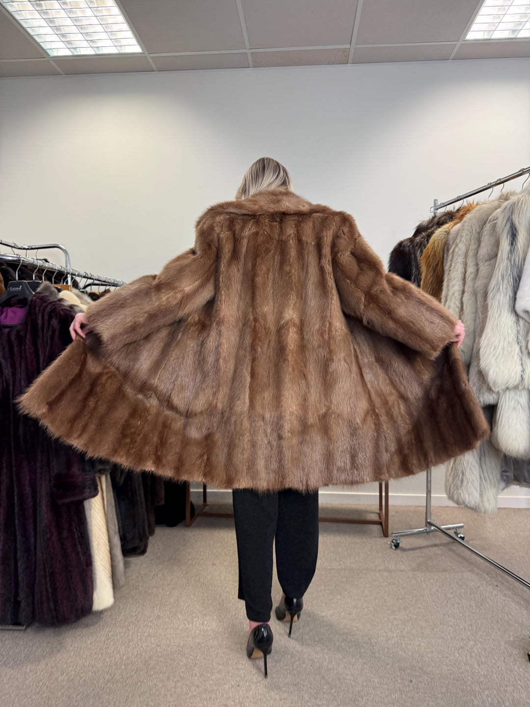 Light Brown Beaver Fur Coat, M/L Size, Beaver Coat, Real Fur, Women's Fur Coat, Vintage Fur Coat, Brown Fur Coat, Fur Coat Women, Large Coat