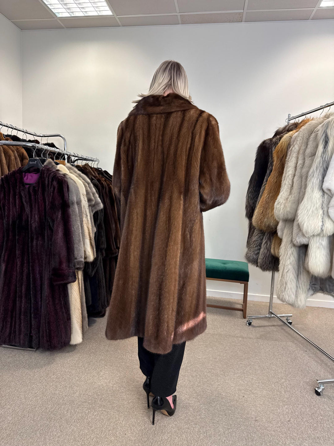 Soft Brown Mink Fur Coat, 3XL Size, Demi-Buff Fur Coat, Women's Fur Coat, Vintage Fur Coat, Real Fur Coat, Real Mink Coat, Mink Coat Brown