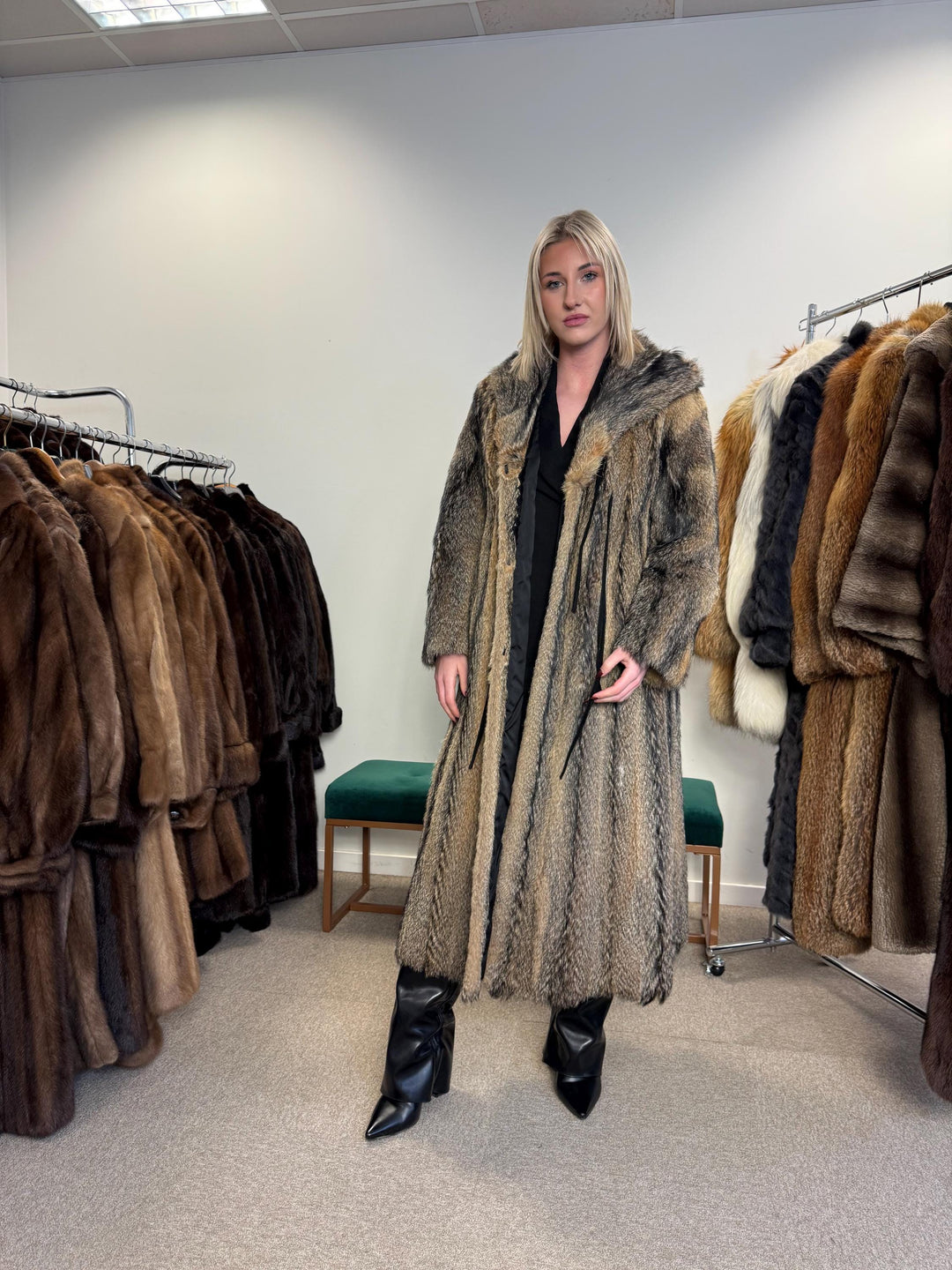 Coyote Fur Coat, Small Size, Women's Fur Coat, Real Coyote Fur Coat, Coyote Coat Women, Vintage Fur Coat, Long Coyote Coat, Real Fur Coat