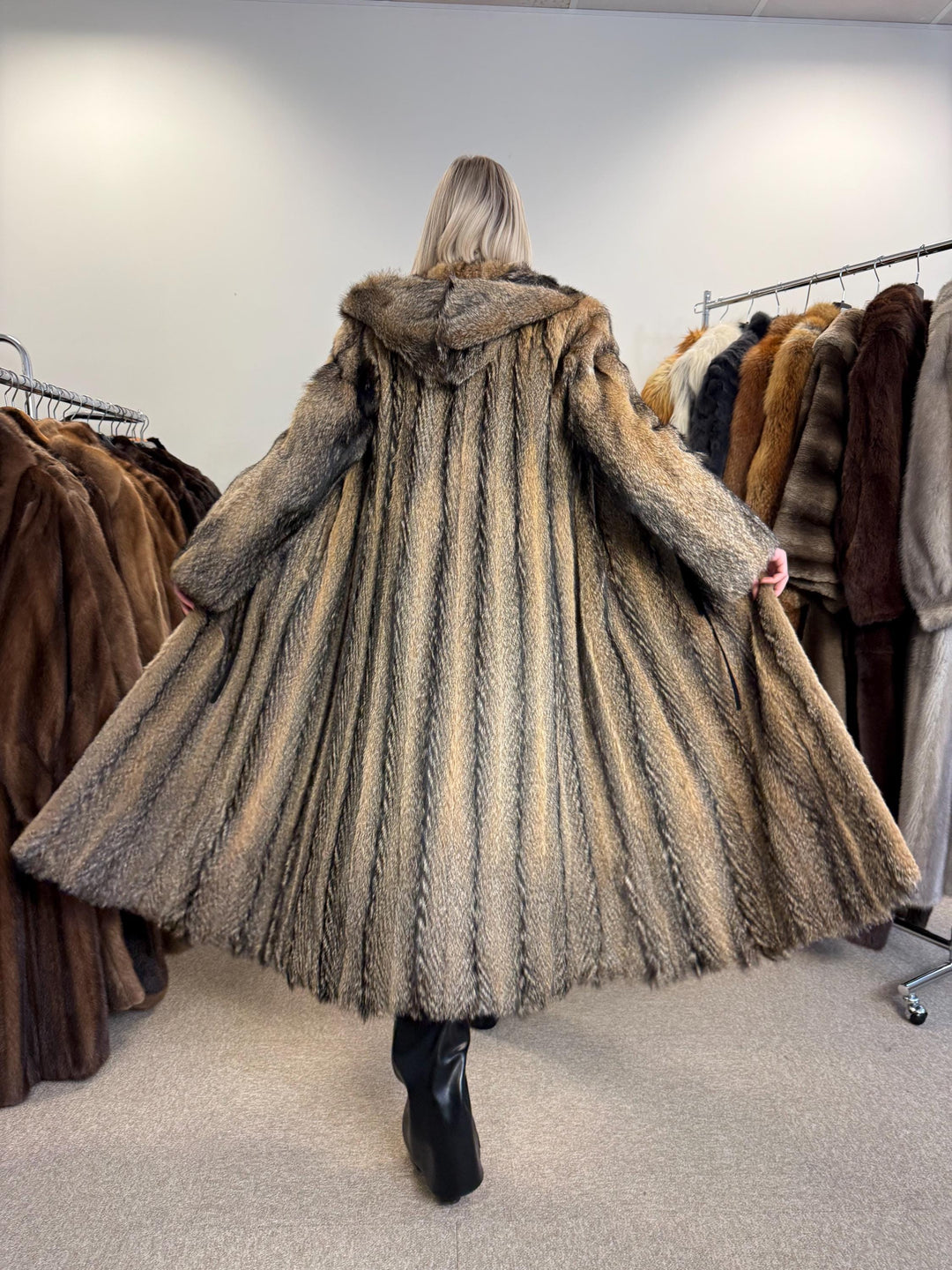 Coyote Fur Coat, Small Size, Women's Fur Coat, Real Coyote Fur Coat, Coyote Coat Women, Vintage Fur Coat, Long Coyote Coat, Real Fur Coat