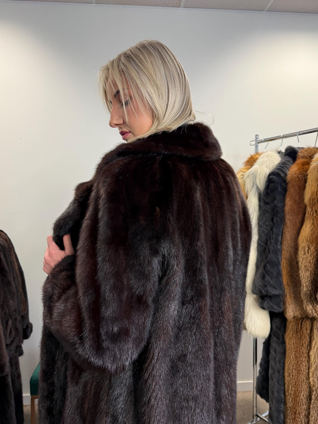 Brown Mink Fur Coat, L/XL Size, Outlet Mink Coat, Real Fur Coat, Fur Coat Mink, Mink Coat, Fur Coats, Mink Fur Coat, Brown Mink, Long Coat