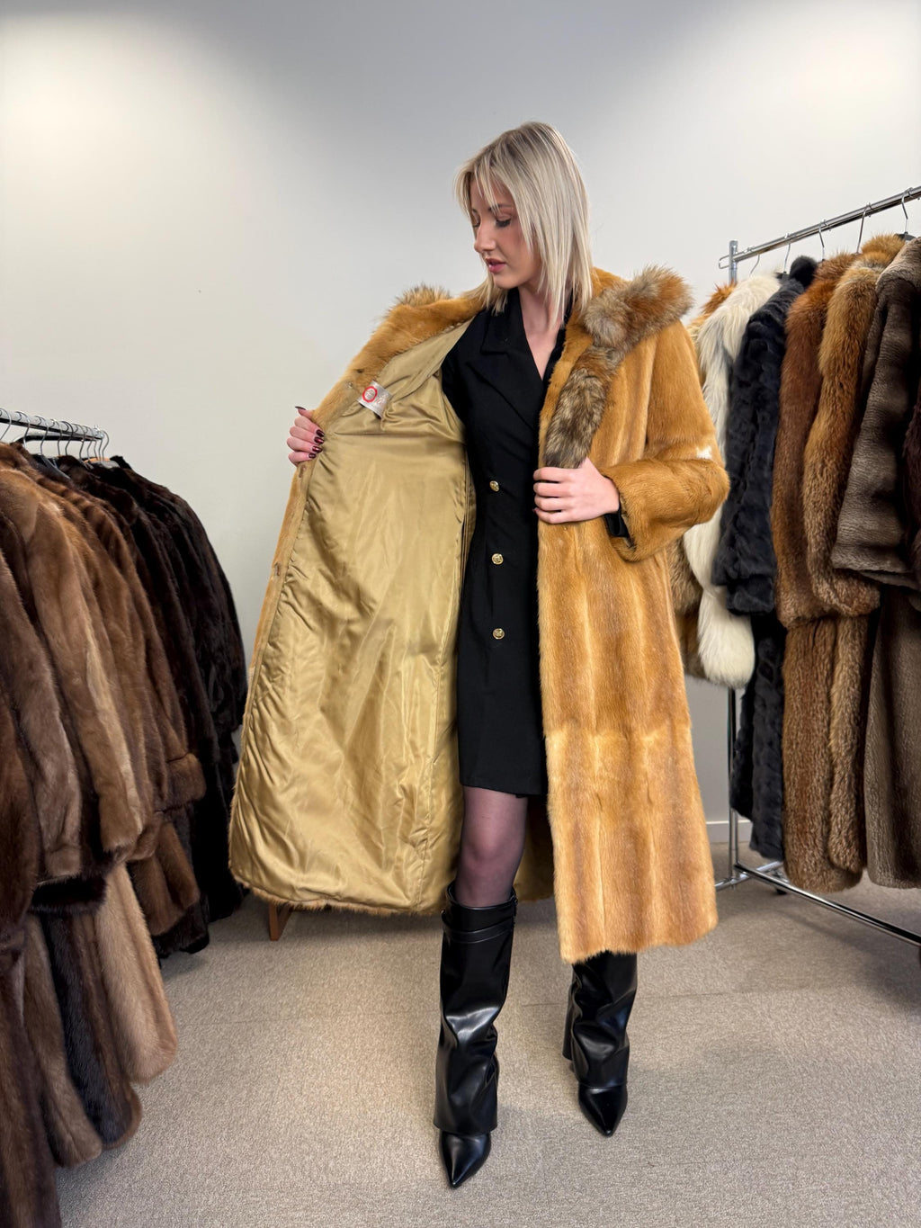 Hooded Weasel Fur Coat, Medium Size, Women's Fur Coat, Real Weasel Fur Coat, Weasel Coat Women, Vintage Fur Coat, Hooded Fur Coat, Real Fur