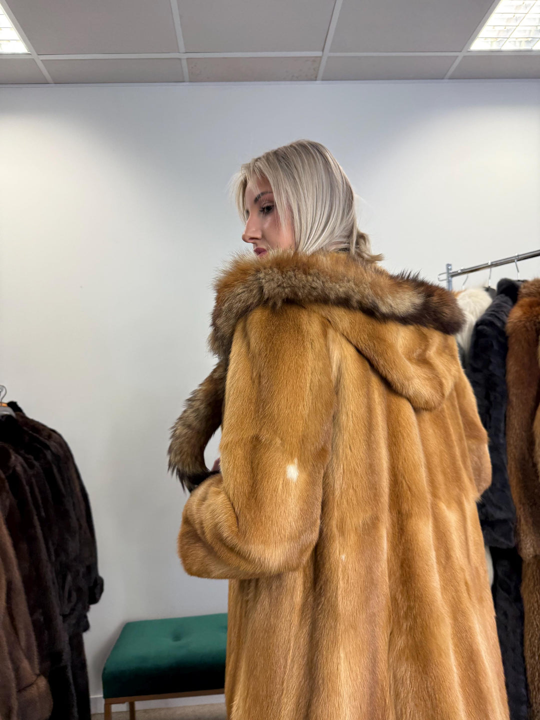 Hooded Weasel Fur Coat, Medium Size, Women's Fur Coat, Real Weasel Fur Coat, Weasel Coat Women, Vintage Fur Coat, Hooded Fur Coat, Real Fur