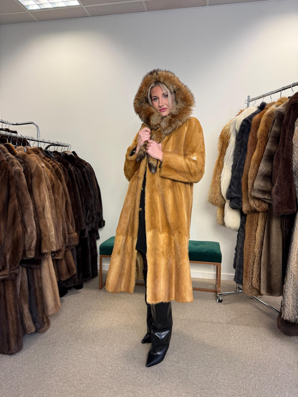 Hooded Weasel Fur Coat, Medium Size, Women's Fur Coat, Real Weasel Fur Coat, Weasel Coat Women, Vintage Fur Coat, Hooded Fur Coat, Real Fur