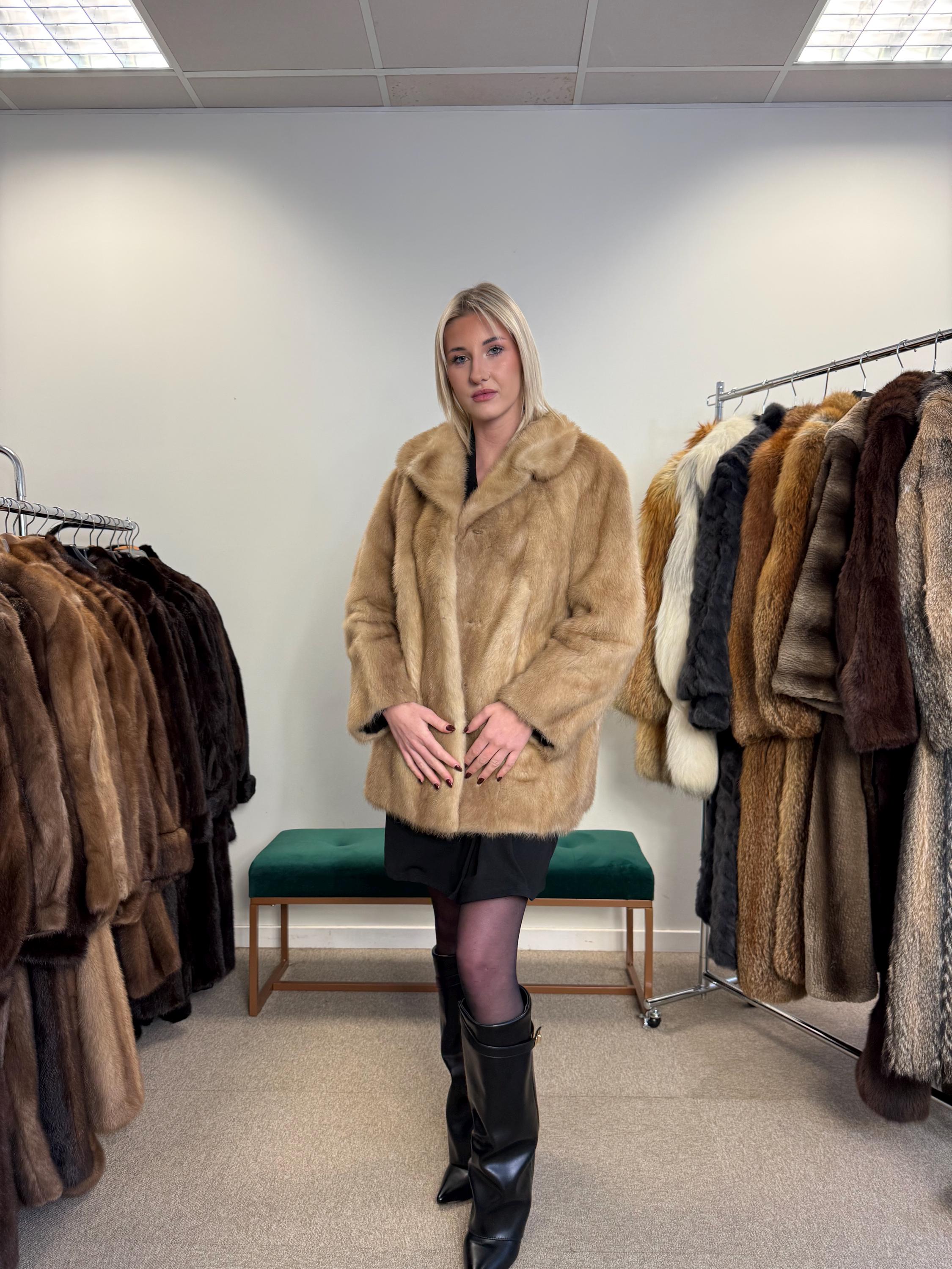 White Mink Fur Jacket, M/L Size, Women's Fur Coat, Vintage Fur Coat, Real Fur Jacket, Mink Jacket, Cream Mink Fur, Mink Fur Coat, White Mink