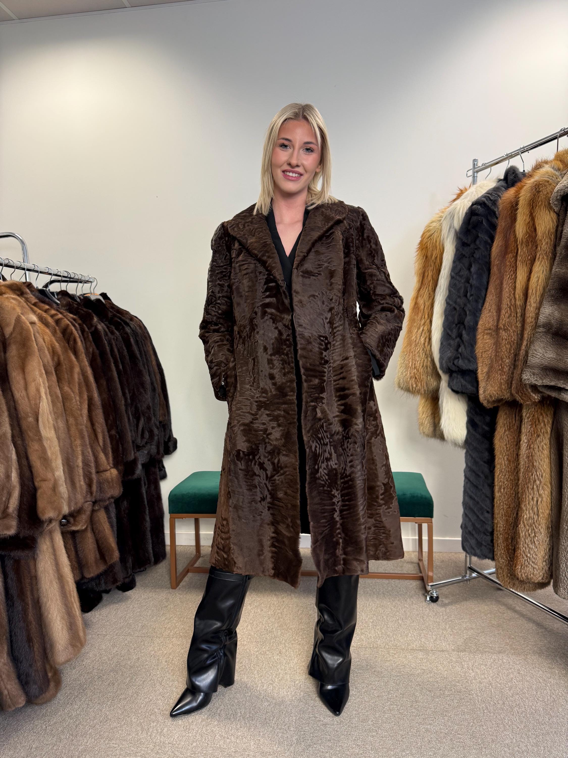 Brown Astrakhan Fur Coat, Medium Size, Swakara Astrakhan Coat, Vintage Fur Coat, Women's Fur Coat, Real Fur Coat, Fur Coat, Astrakhan Coat