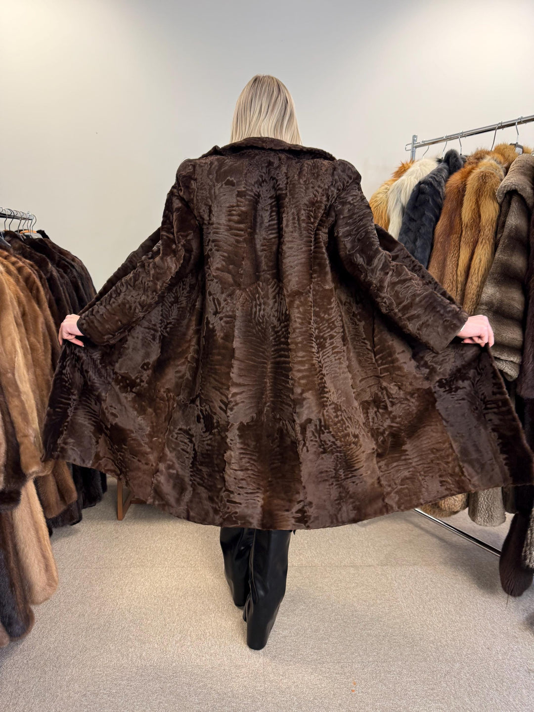 Brown Astrakhan Fur Coat, Medium Size, Swakara Astrakhan Coat, Vintage Fur Coat, Women's Fur Coat, Real Fur Coat, Fur Coat, Astrakhan Coat