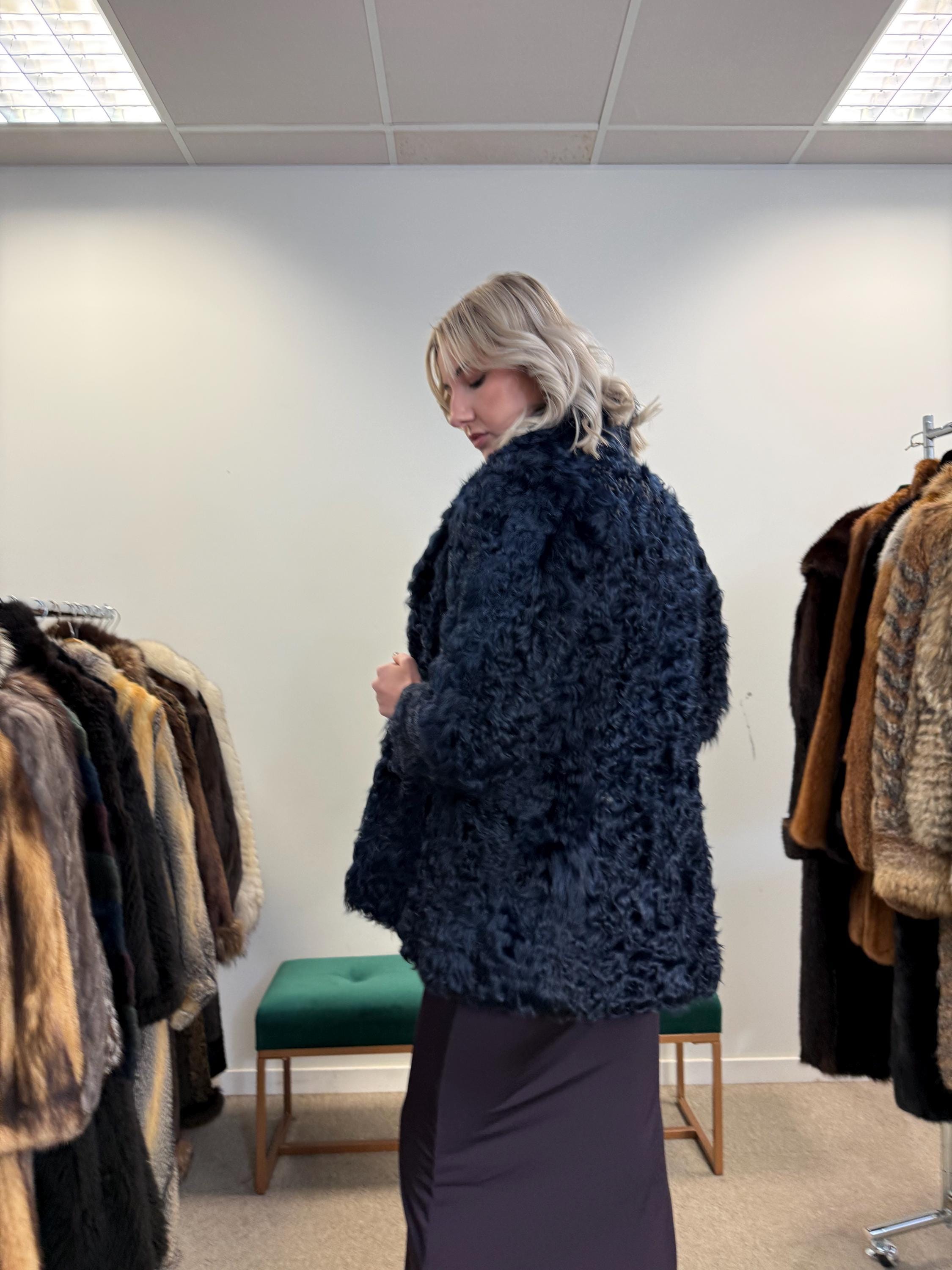 Curly Sheep Fur Jacket, Small Size, Dyed Blue Fur Jacket, Sheep Jacket, Real Fur Coat, Vintage Fur Jacket, Women's Fur Coat, Blue Fur Jacket