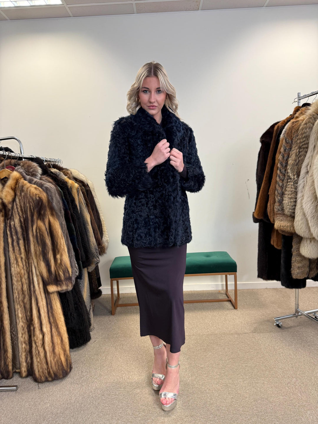 Curly Sheep Fur Jacket, Small Size, Dyed Blue Fur Jacket, Sheep Jacket, Real Fur Coat, Vintage Fur Jacket, Women's Fur Coat, Blue Fur Jacket