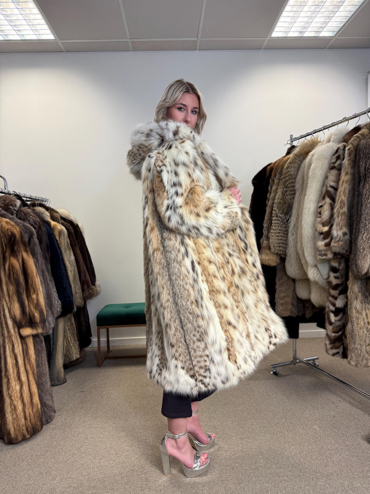 New Lynx Fur Coat, L/XL Size, Vintage Fur Coat, Real Lynx Coat, Long Lynx Coat, Women's Fur Coat, Hooded Fur Coat, Real Fur Coat, Lynx Coat