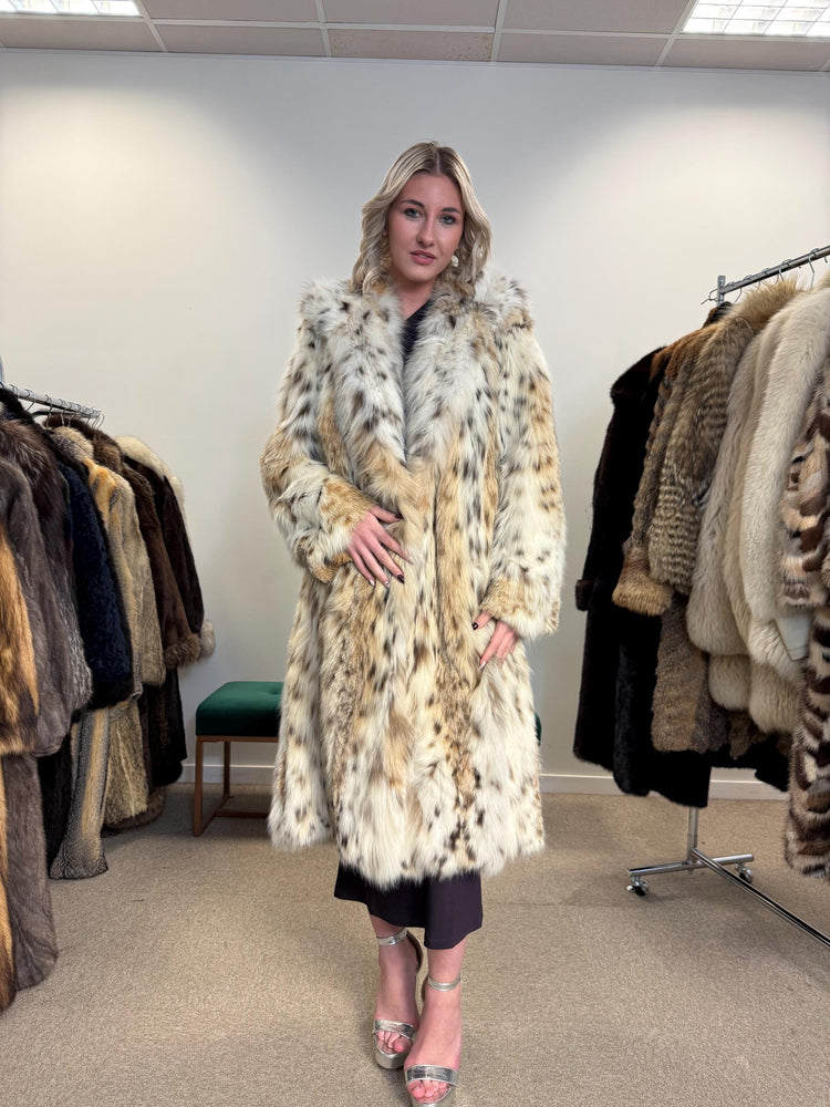 New Lynx Fur Coat, L/XL Size, Vintage Fur Coat, Real Lynx Coat, Long Lynx Coat, Women's Fur Coat, Hooded Fur Coat, Real Fur Coat, Lynx Coat